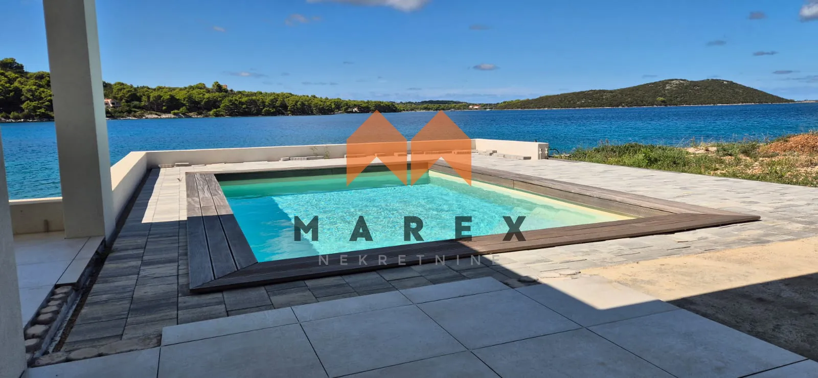 luksuzna novogradnja s bazenom 5 m od mora – dugi otok - slika 4