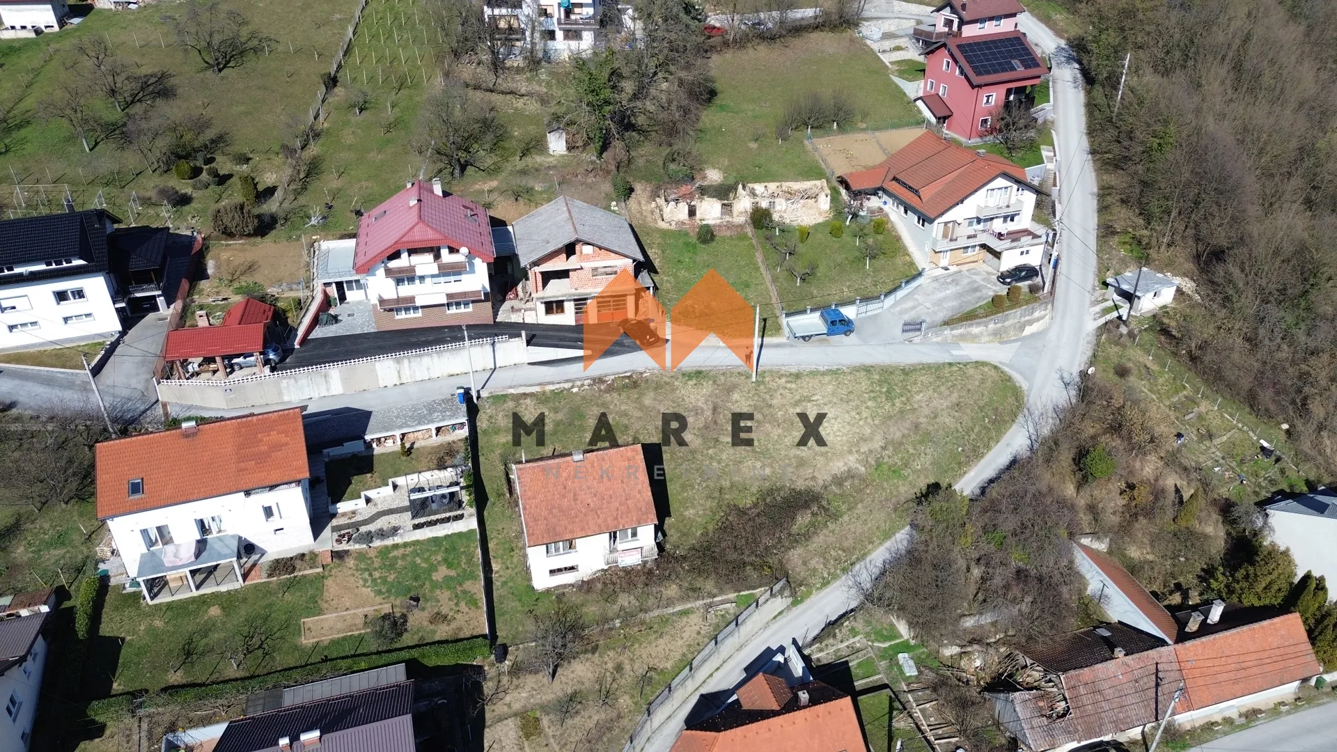 kuća za obnovu – centar krapine – 802 m² građevinsko zemljište - slika 2