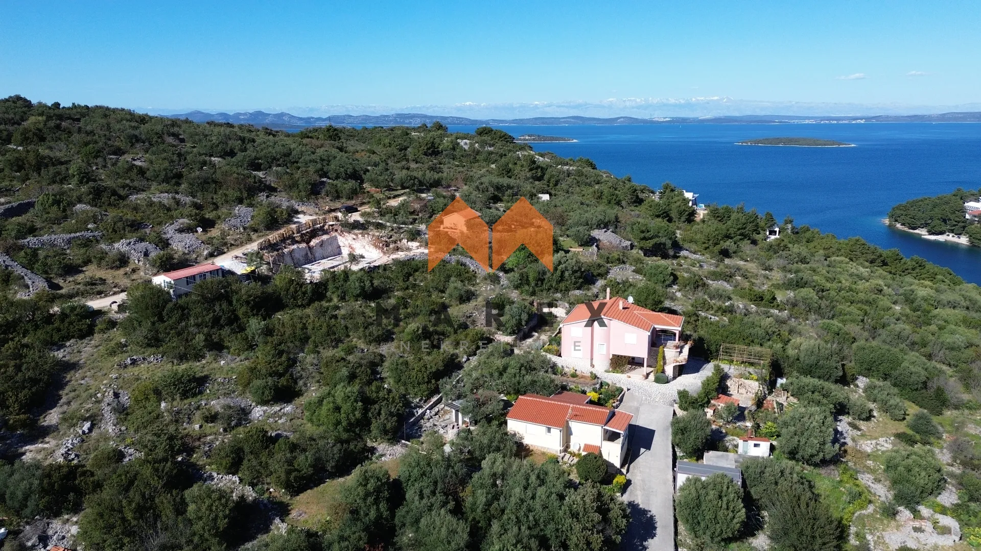 građevinsko zemljište sa panoramskim pogledom na kornate - slika 10