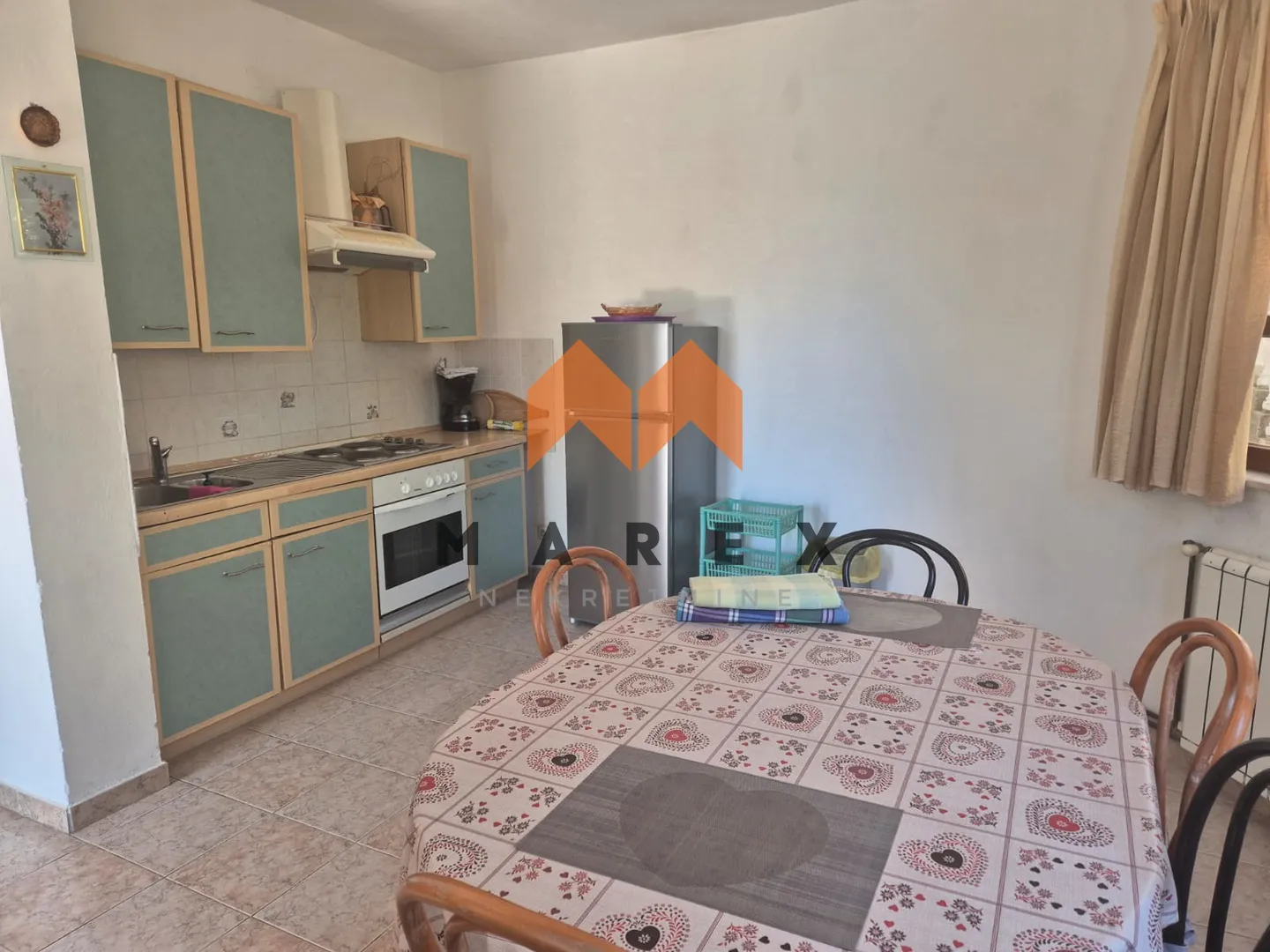 top lokacija-kuća uz more sa 4 apartmana i 1 studio - slika 26
