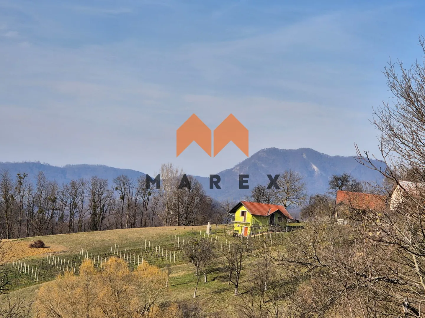 prekrasna kameno drvena kuća - slika 20