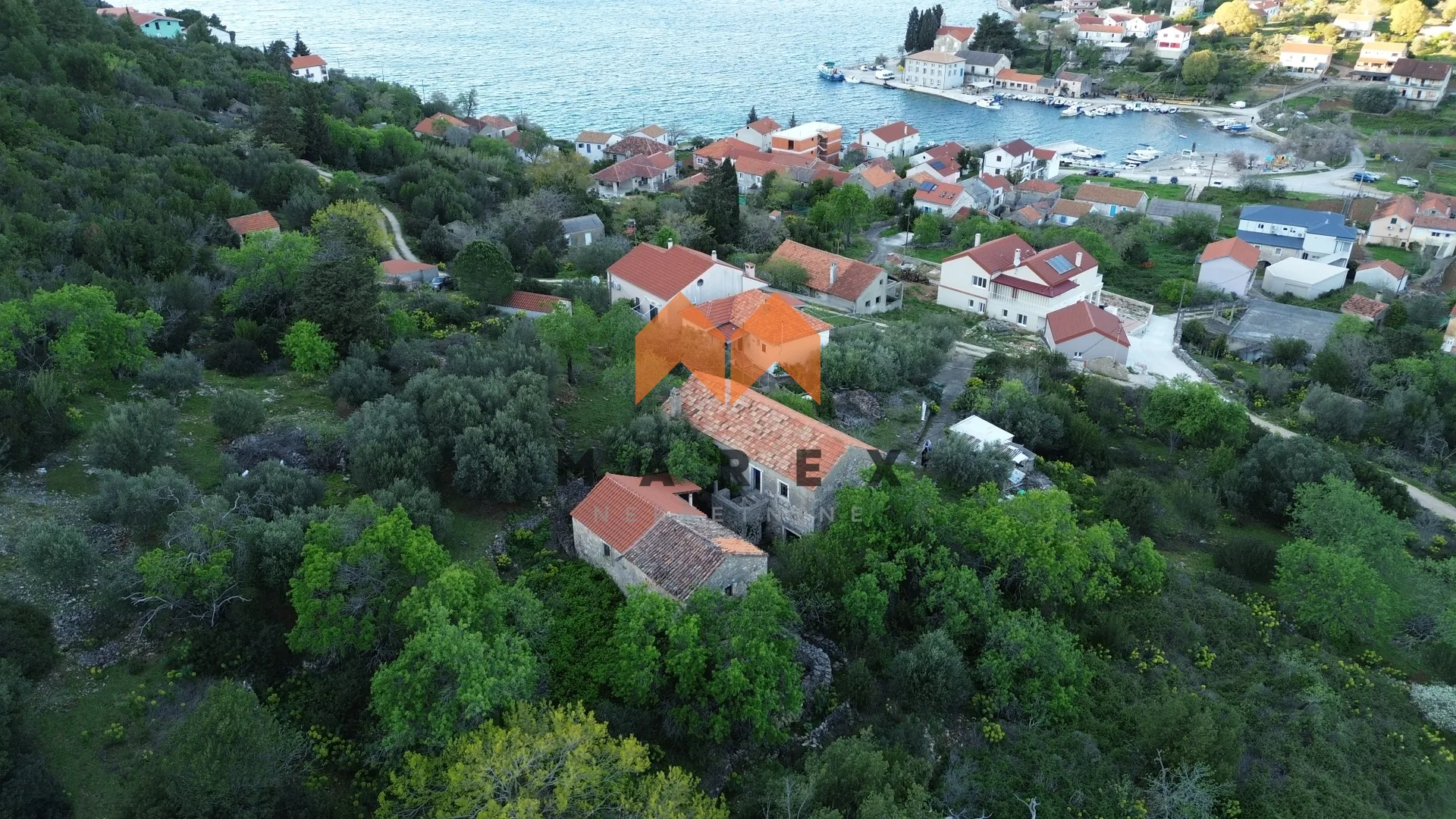 stara kamena kuća za obnovu -odlična prilika - slika 2