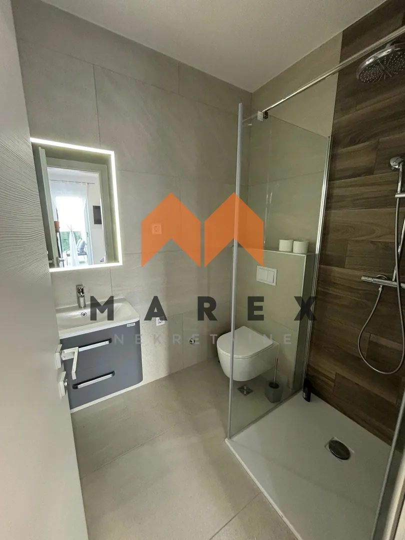 apartman privlaka, novogradnja, luksuzno - slika 14