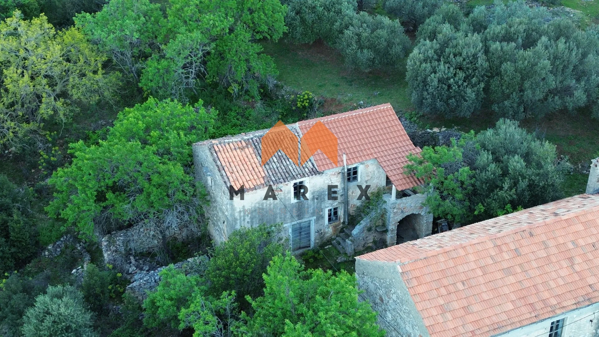 stara kamena kuća za obnovu -odlična prilika - slika 10