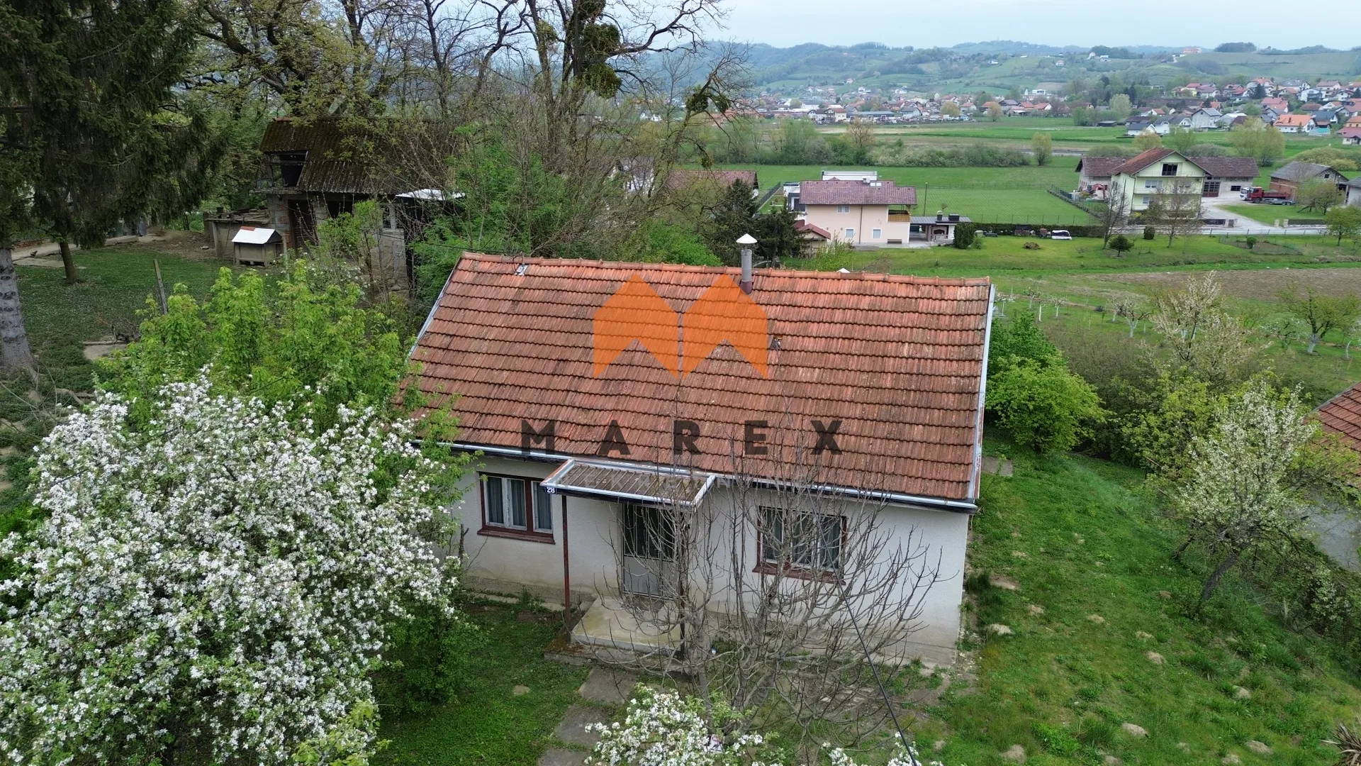 Kuća 140 M2 + 2 Pomoćna Objekta, Mirna Lokacija Donja Pačetina - Donja Pačetina, Sveti Križ Začretje