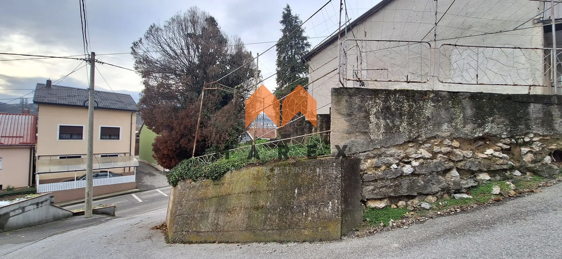 povoljno - kuća - centar krapina - slika 14