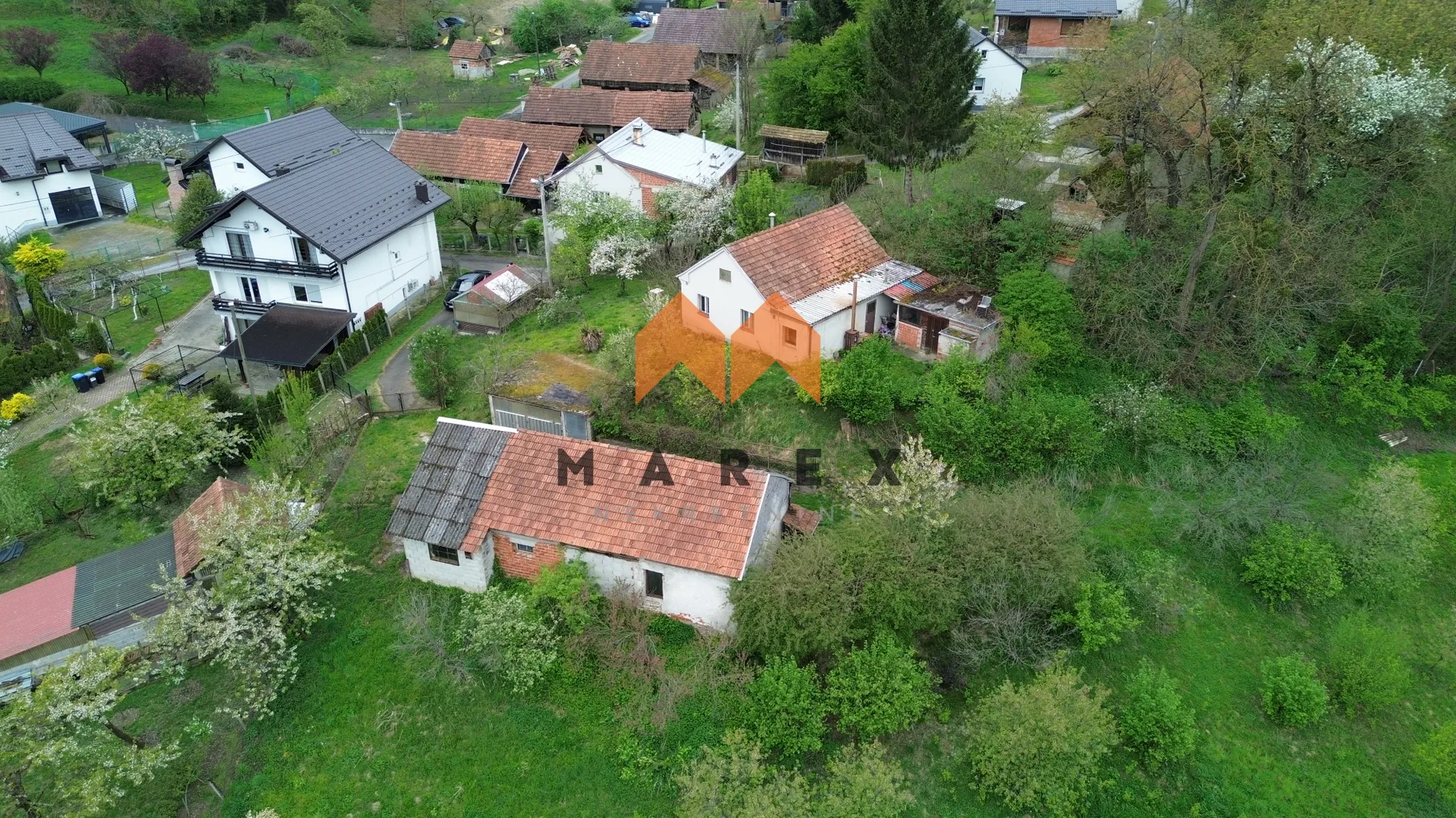 kuća 140 m2 + 2 pomoćna objekta, mirna lokacija donja pačetina - slika 4