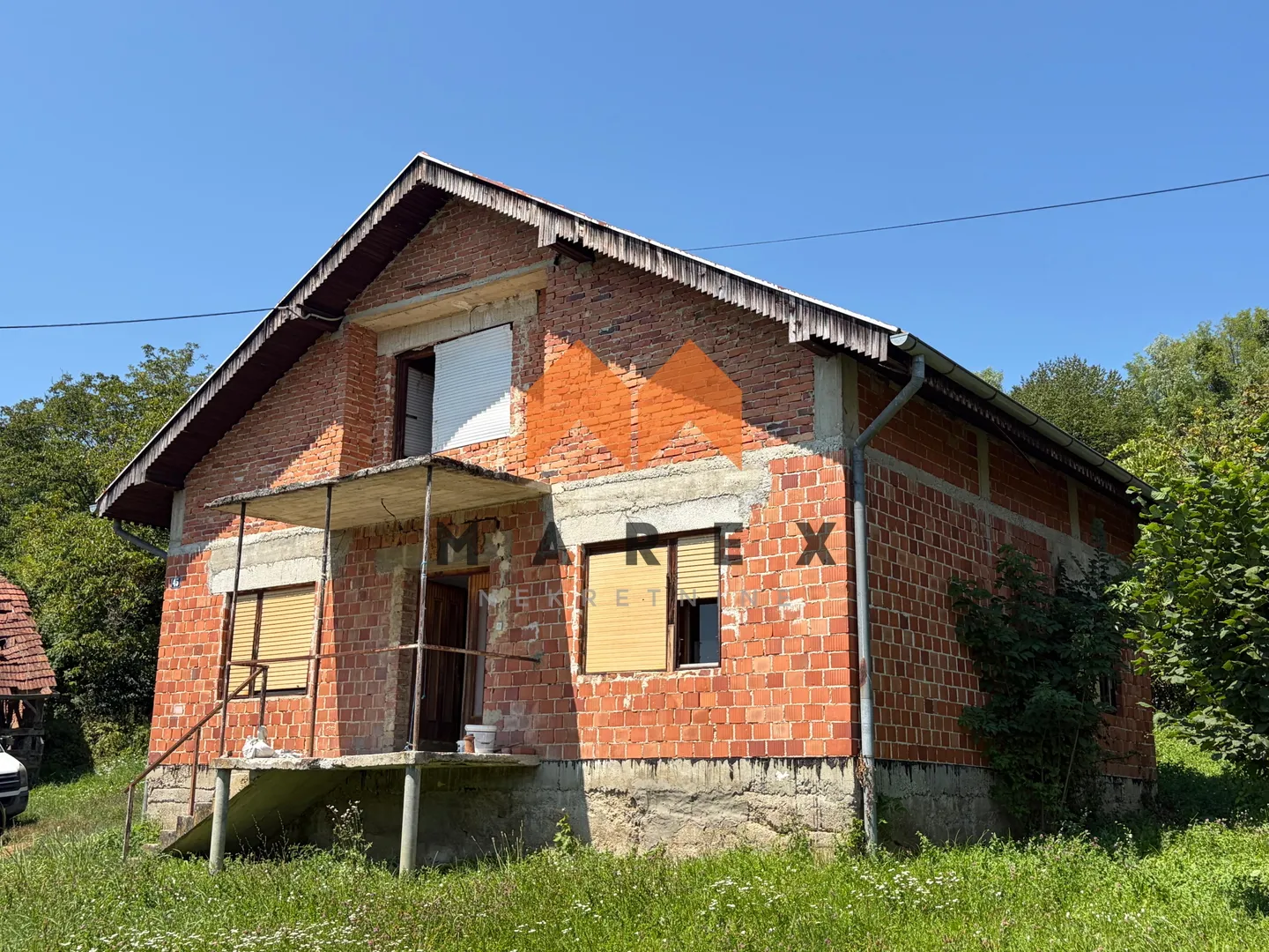 samostojeća kuća s prostranom okućnicom i lijepim pogledom – sekirišće, sveti križ začretje - slika 1
