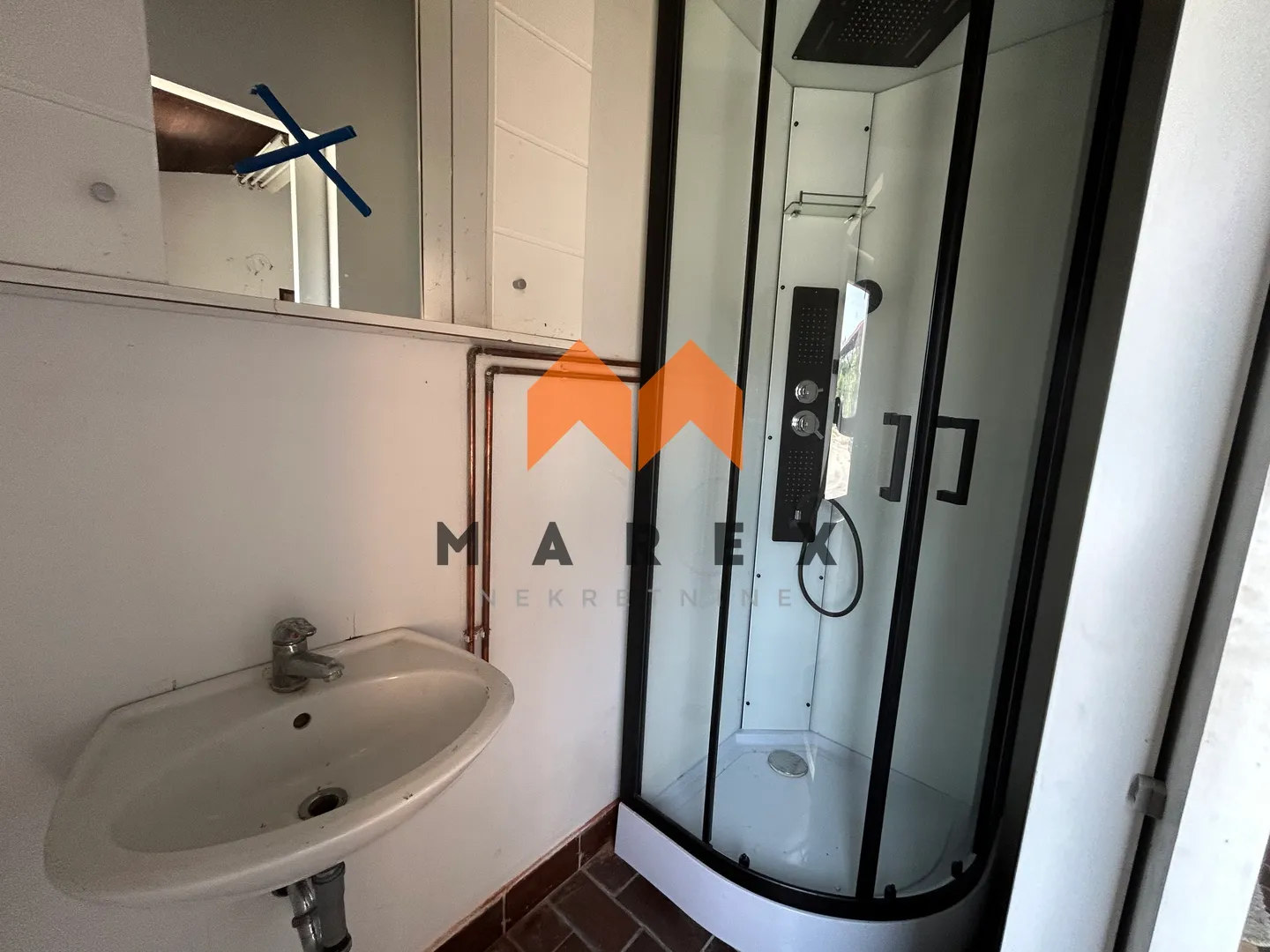 proizvodno skladišna hala 440m2-lupinjak - slika 15