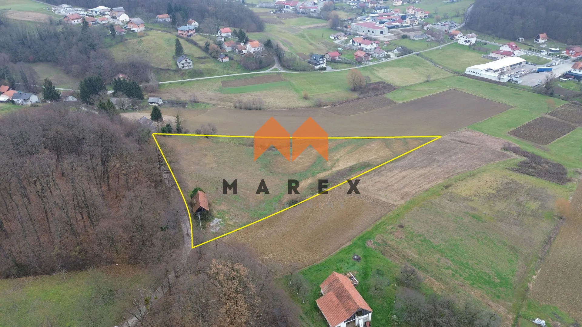 zemljište 10174m2 sa idejnim projektom - slika 9