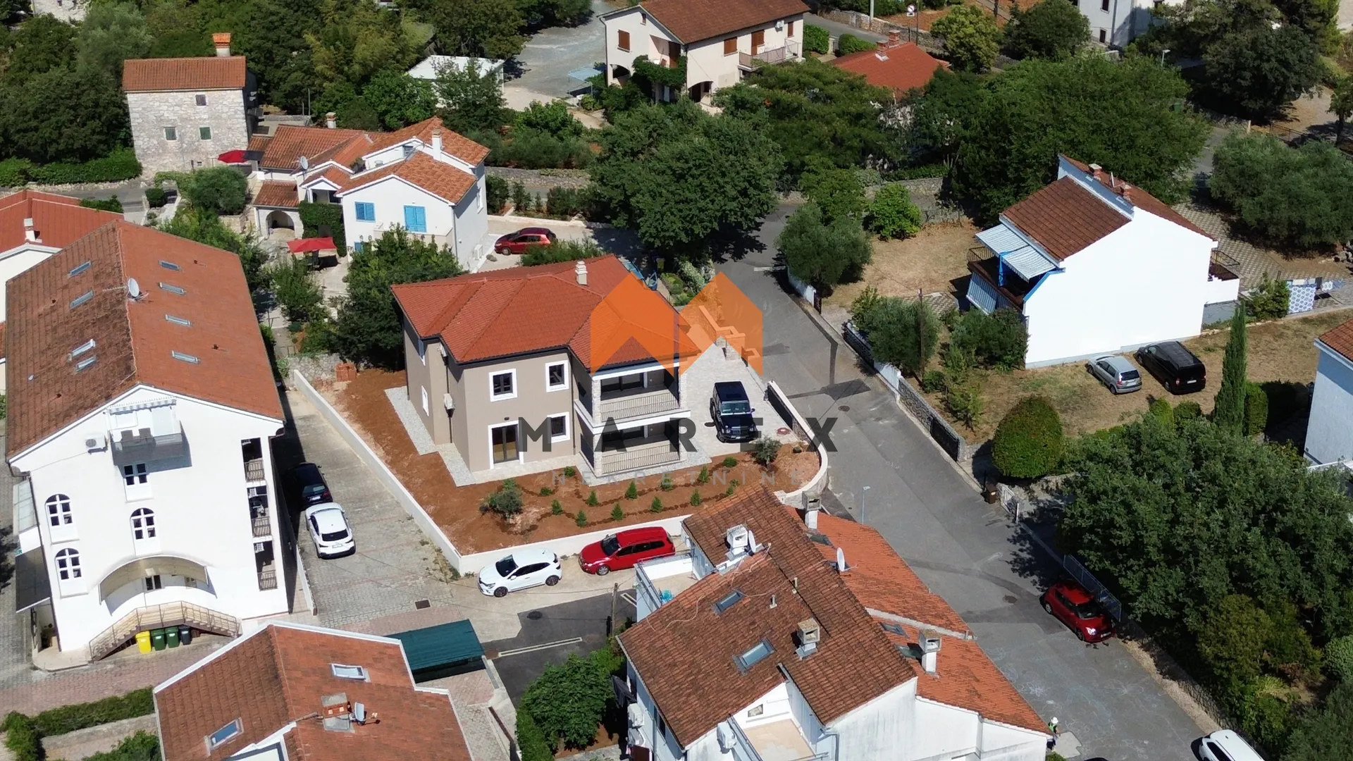 luksuzna novogradnja sa dva stana ,malinska - slika 2