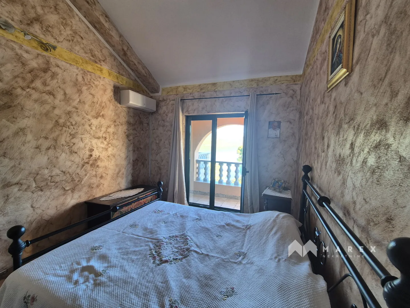 atraktivna kuća luka 114 m2,na samom moru - slika 21
