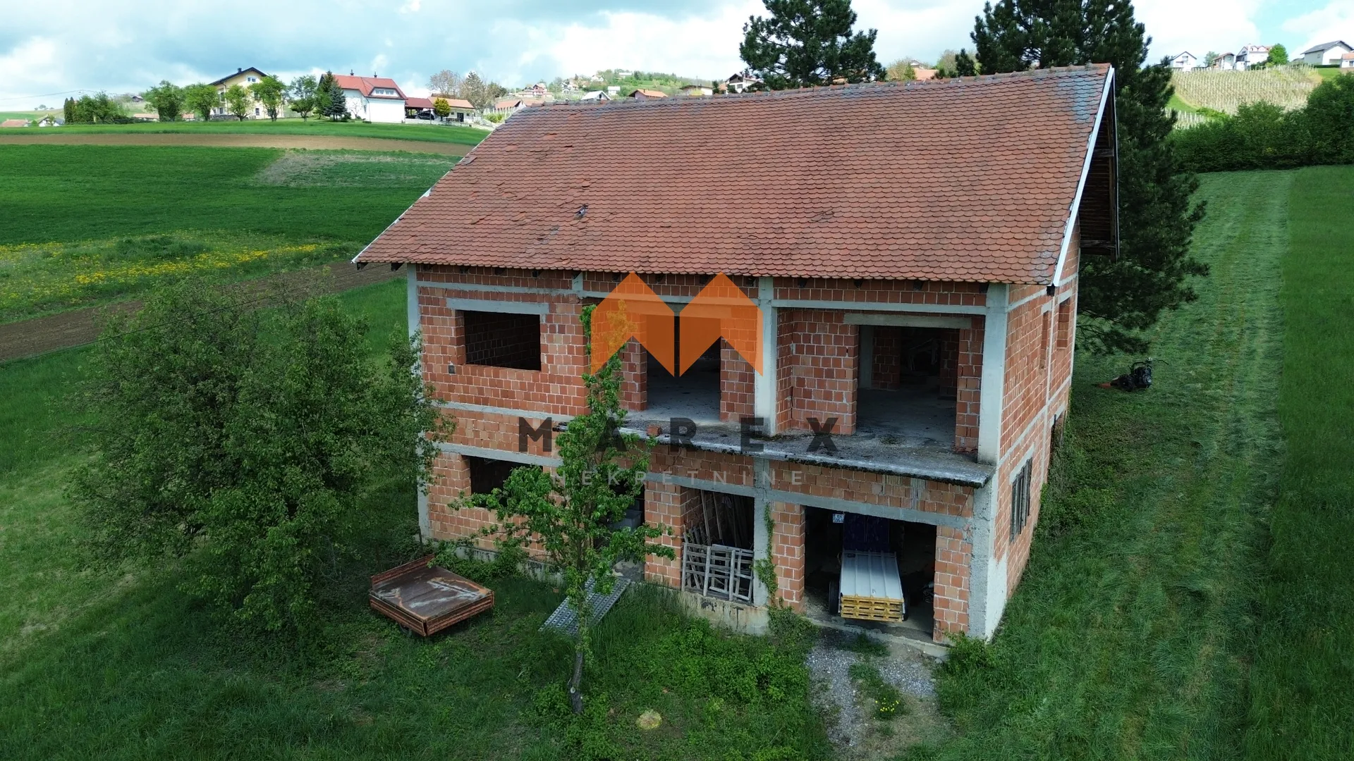 kuća rohbau cca 300m2-slatina svedruška - slika 3
