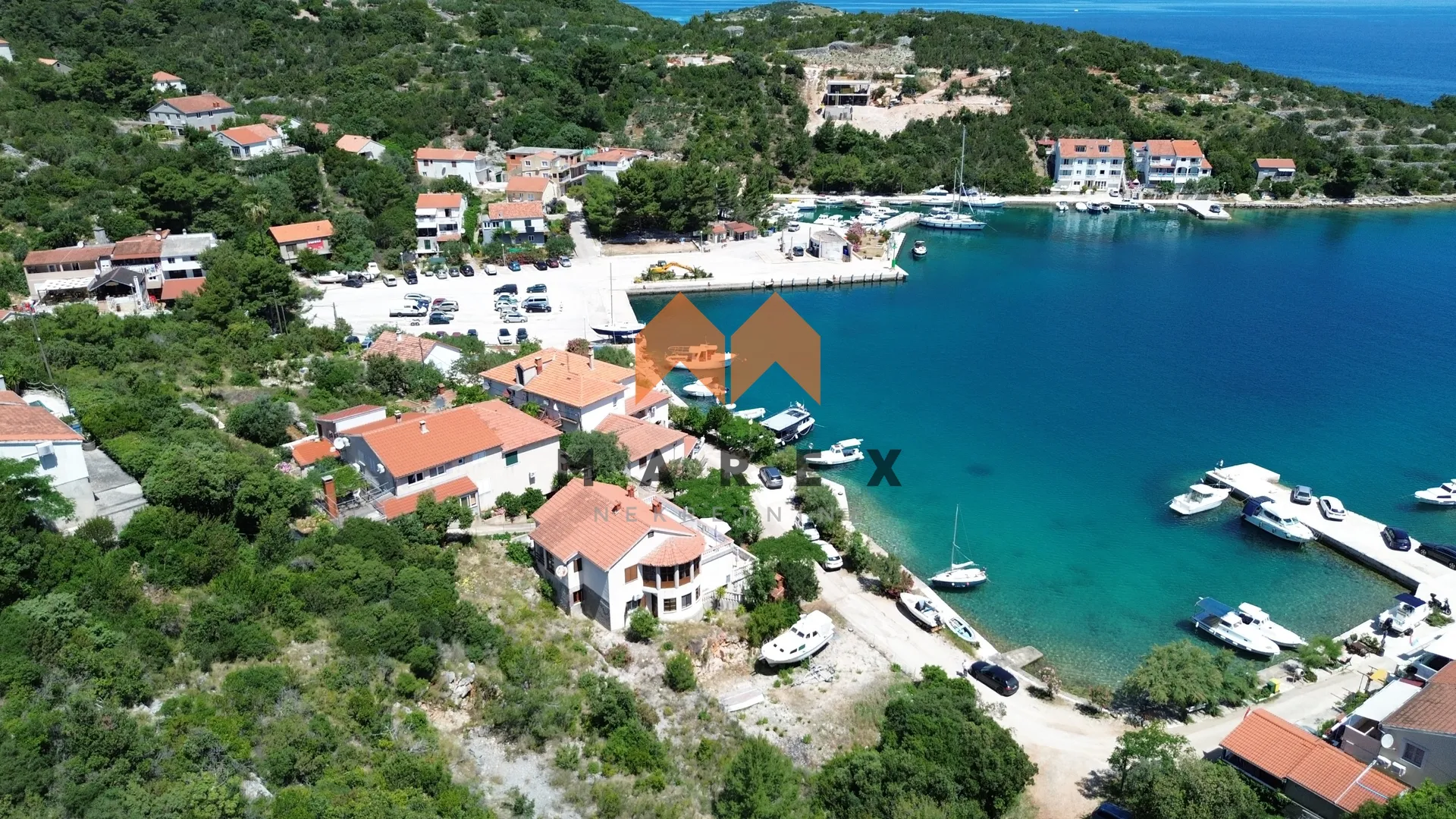 top lokacija-kuća uz more sa 4 apartmana i 1 studio - slika 4