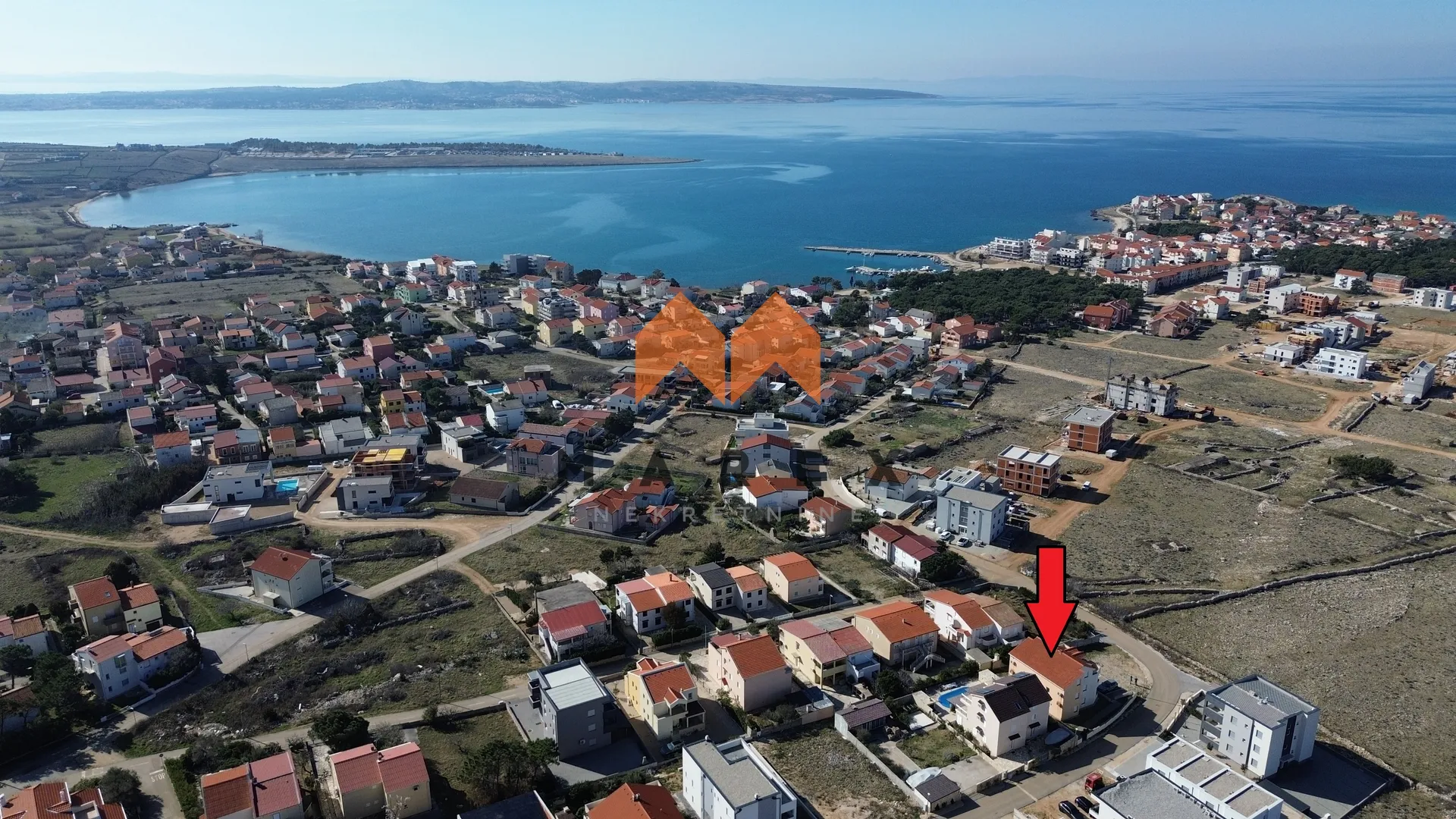prostrani apartman s pogledom na more u povljani - slika 4