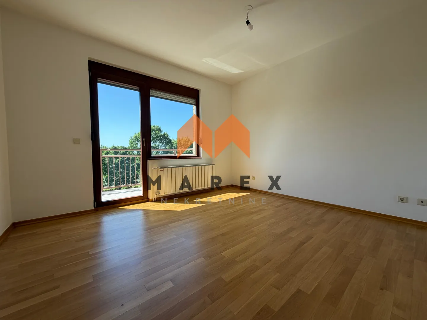 Stan Trosobni 71m2-Donja Dubrava - Zagreb