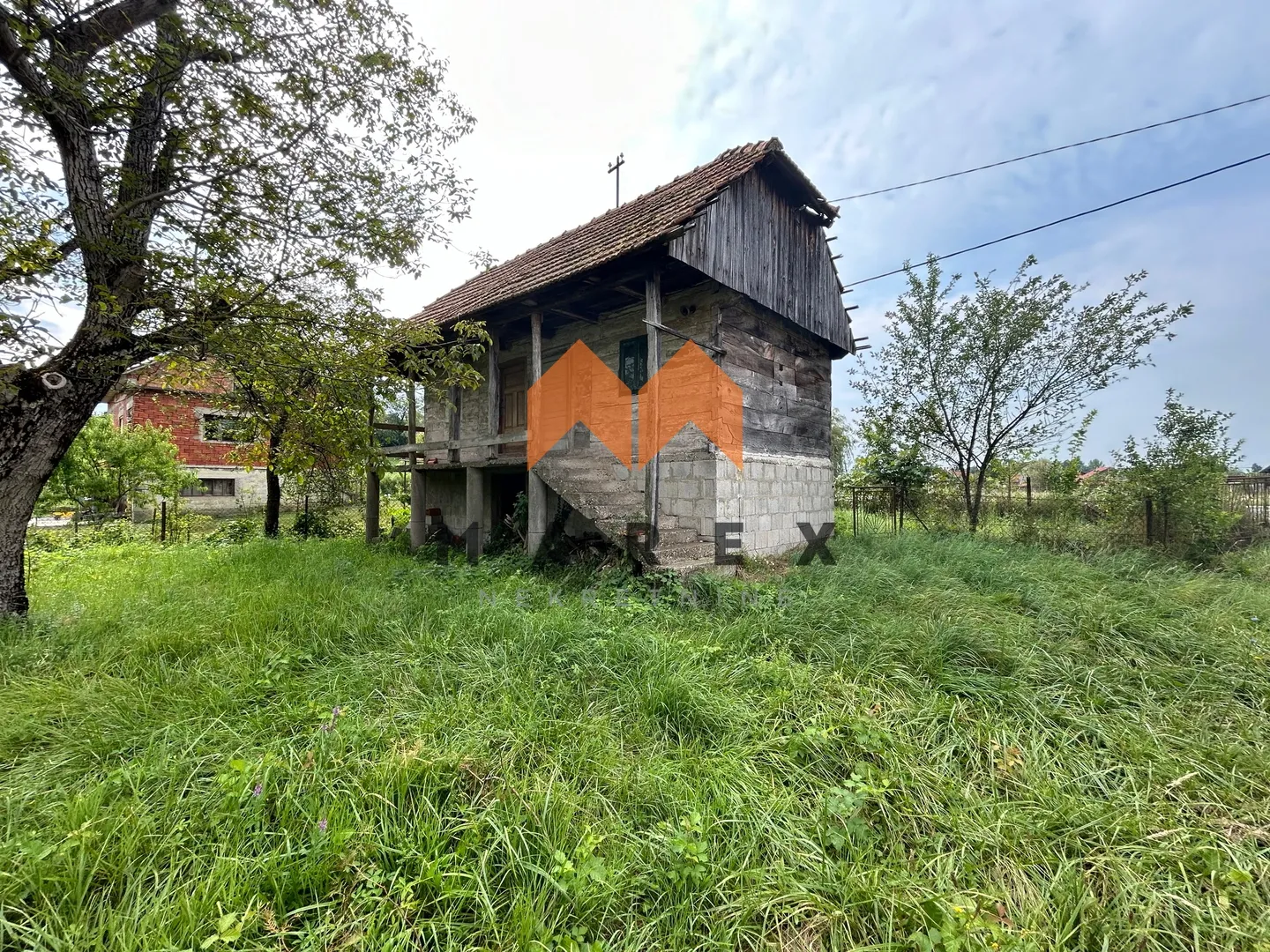 kuća 195m2+poslovna zgrada 340m2+drvena kuća 45m2 - slika 15