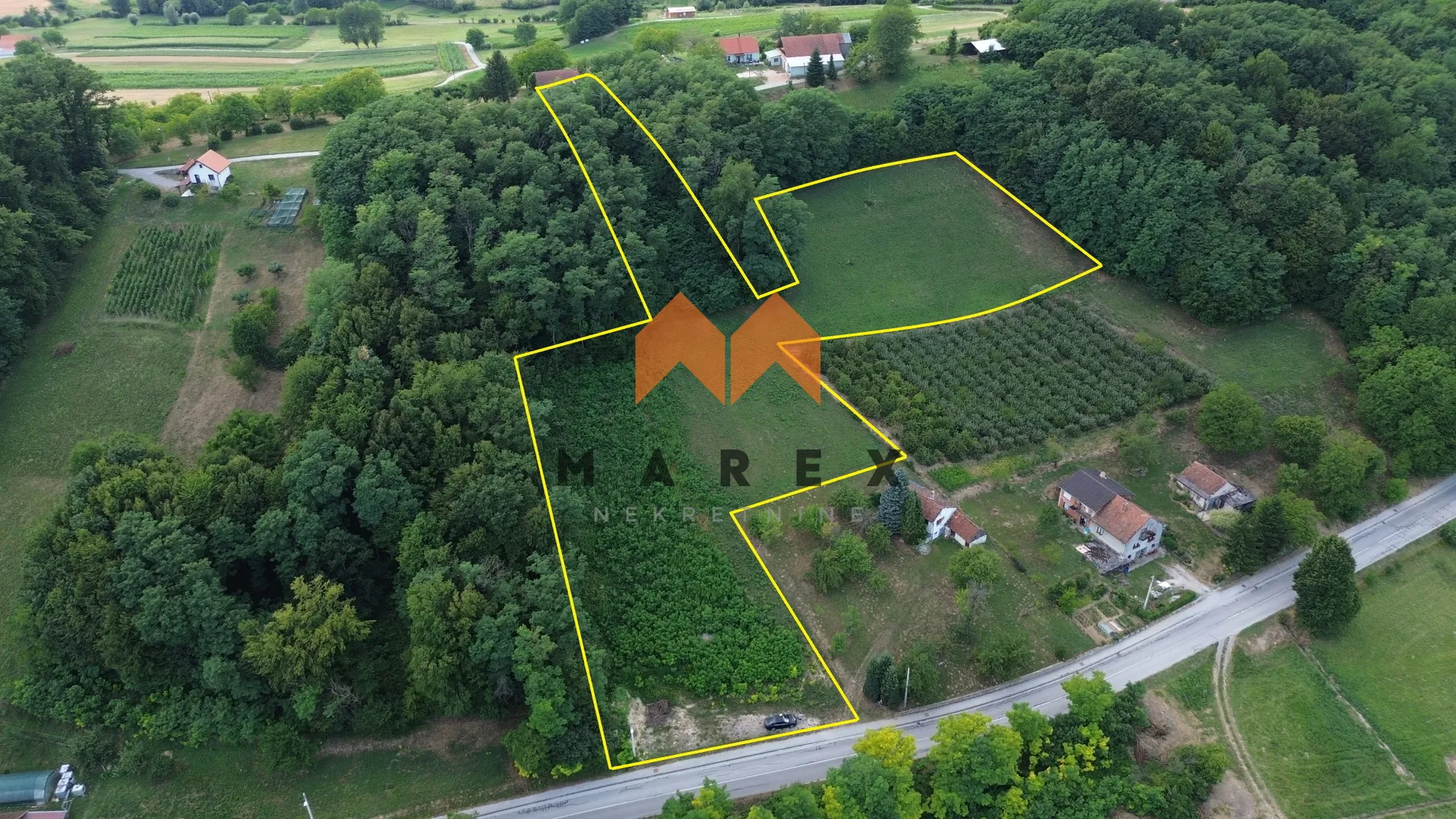 Prostrano Zemljište Gornja Šemnica 8.421 M² – Idealno Za Investiciju, Prenamjena Moguća - Radoboj