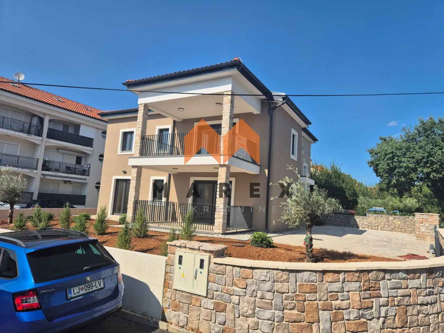 luksuzna novogradnja sa dva stana ,malinska - slika 7