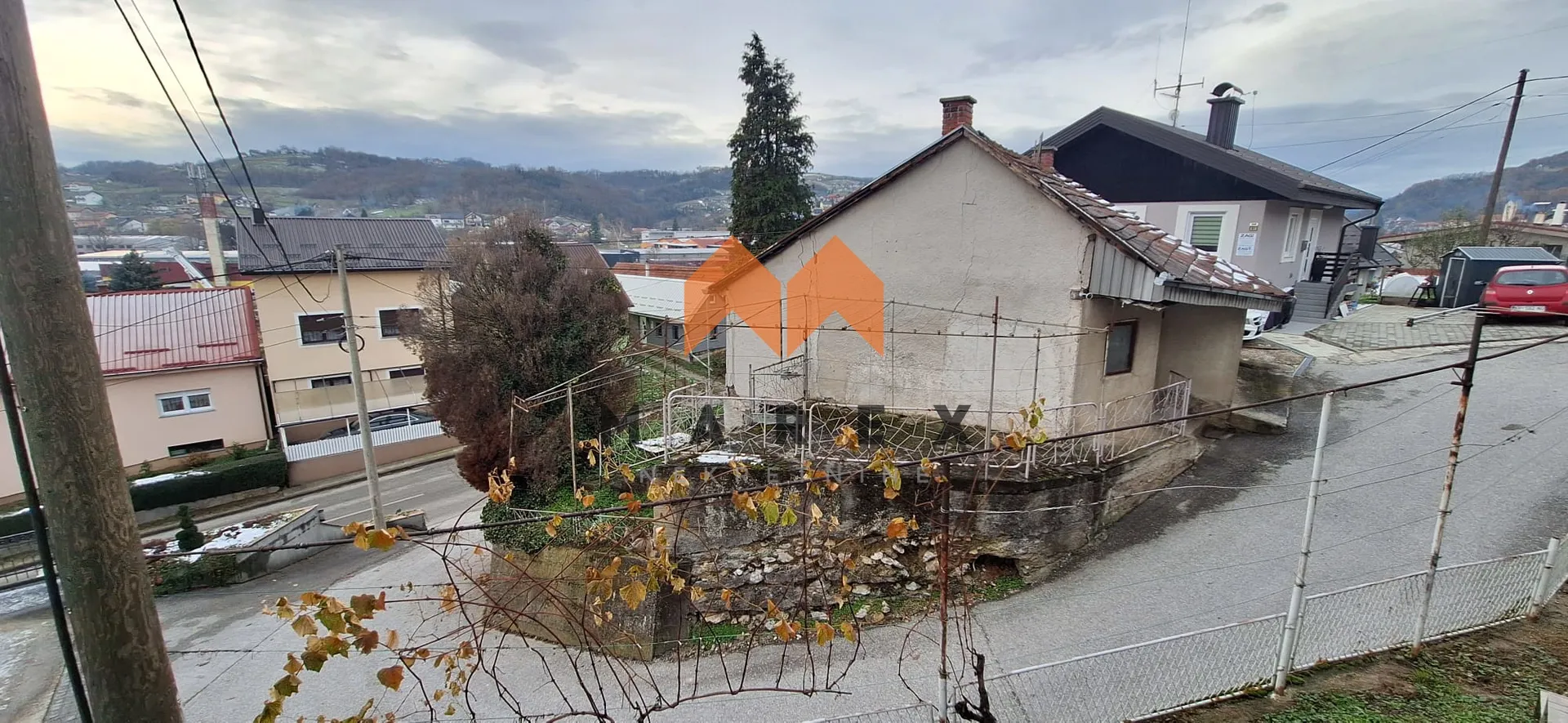 povoljno - kuća - centar krapina - slika 11