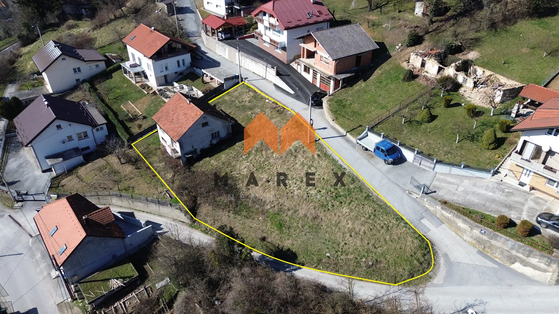 KUĆA ZA OBNOVU – CENTAR KRAPINE – 802 m² GRAĐEVINSKO ZEMLJIŠTE - Krapina
