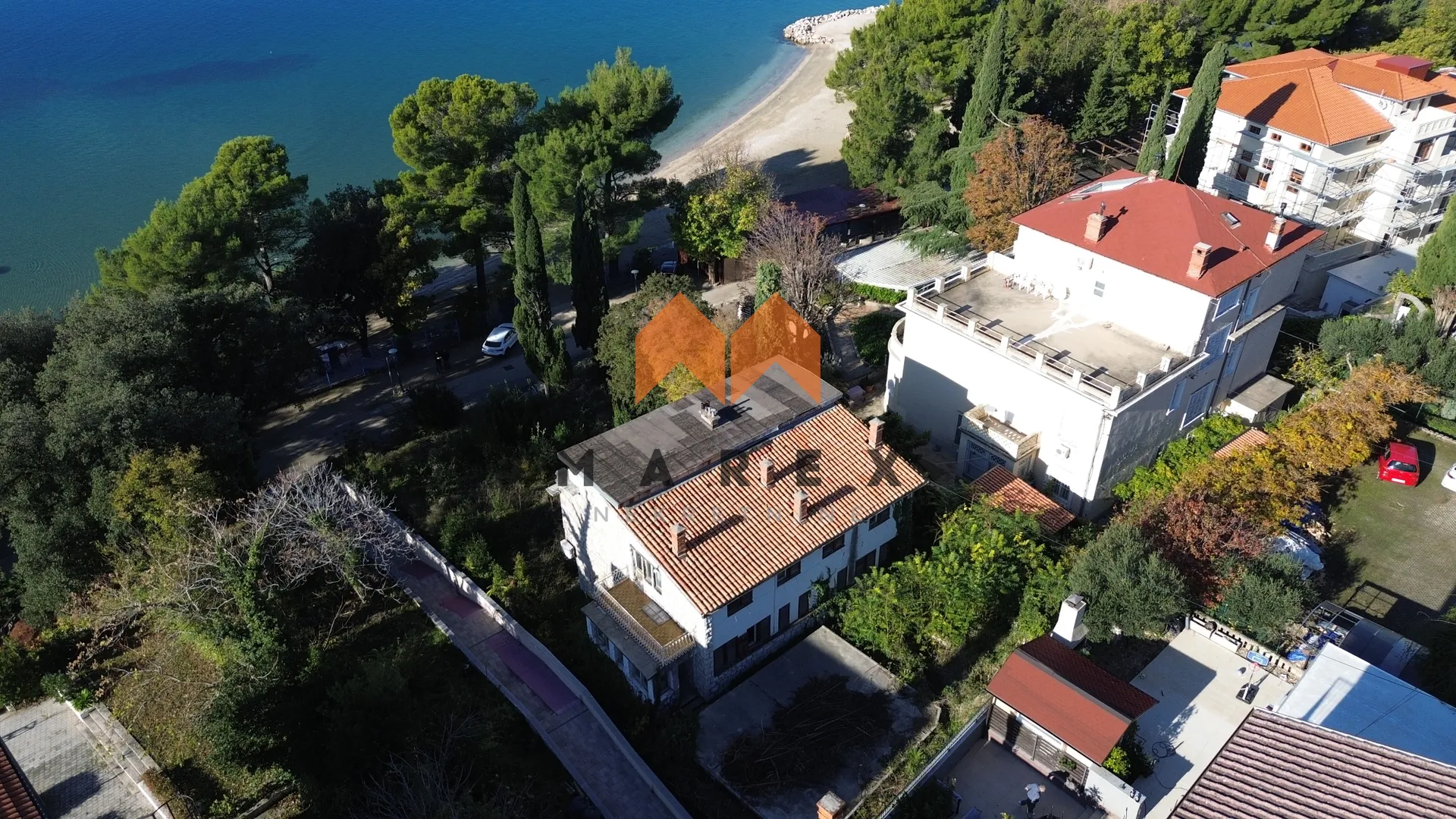 vila na ekskluzivnoj lokaciji - slika 5