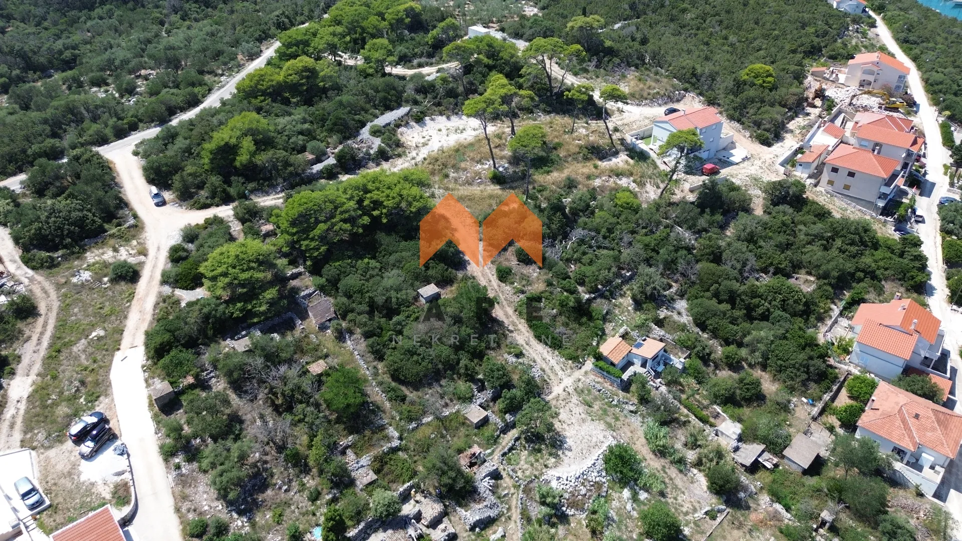 građevinsko zemljište veli rat 479 m2 - slika 4
