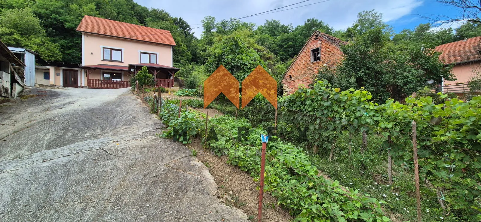 povoljno-obiteljska kuća, uporabna , blizina grada krapine - slika 7