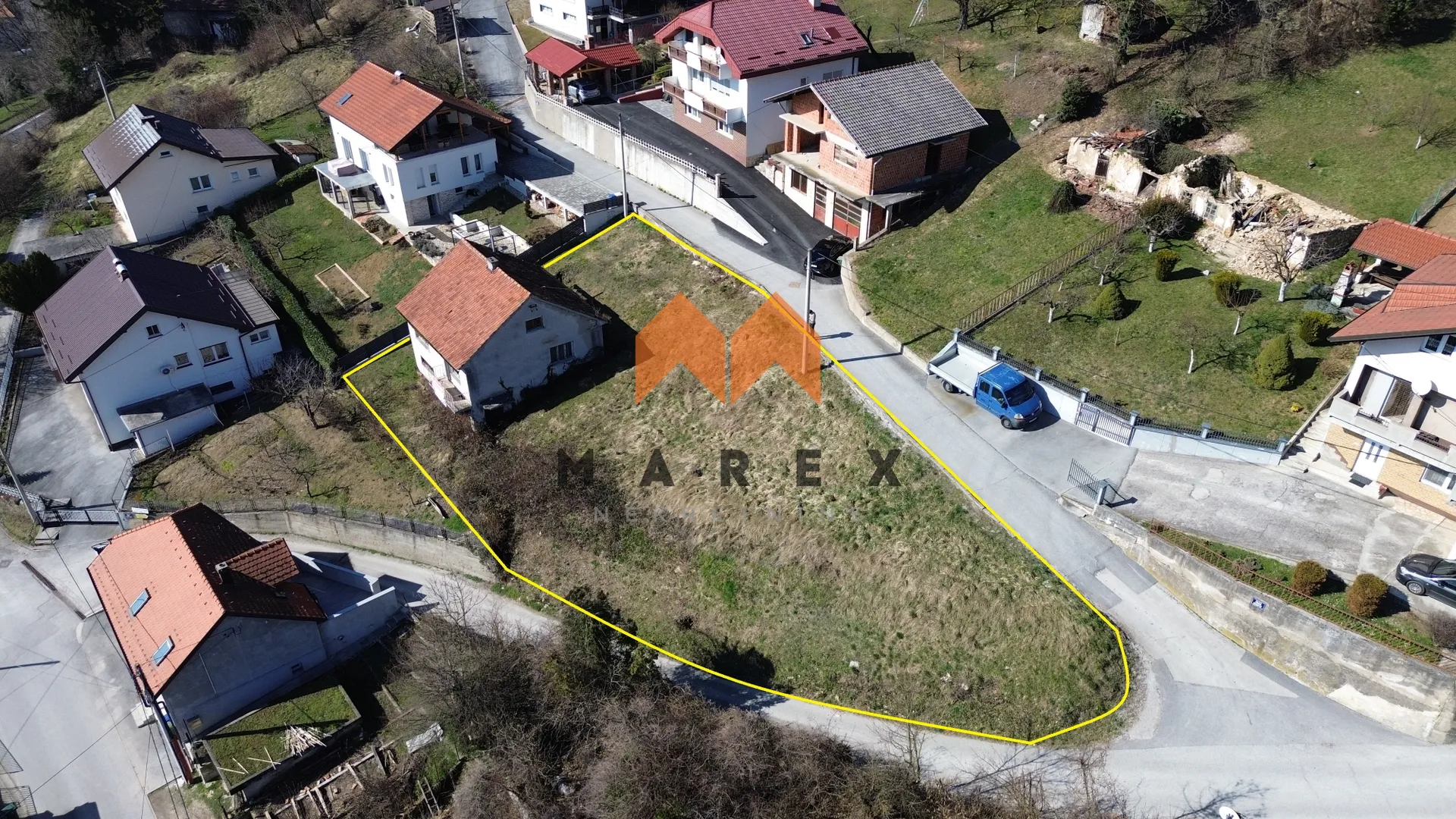 KUĆA ZA OBNOVU – CENTAR KRAPINE – 802 m² GRAĐEVINSKO ZEMLJIŠTE - Krapina