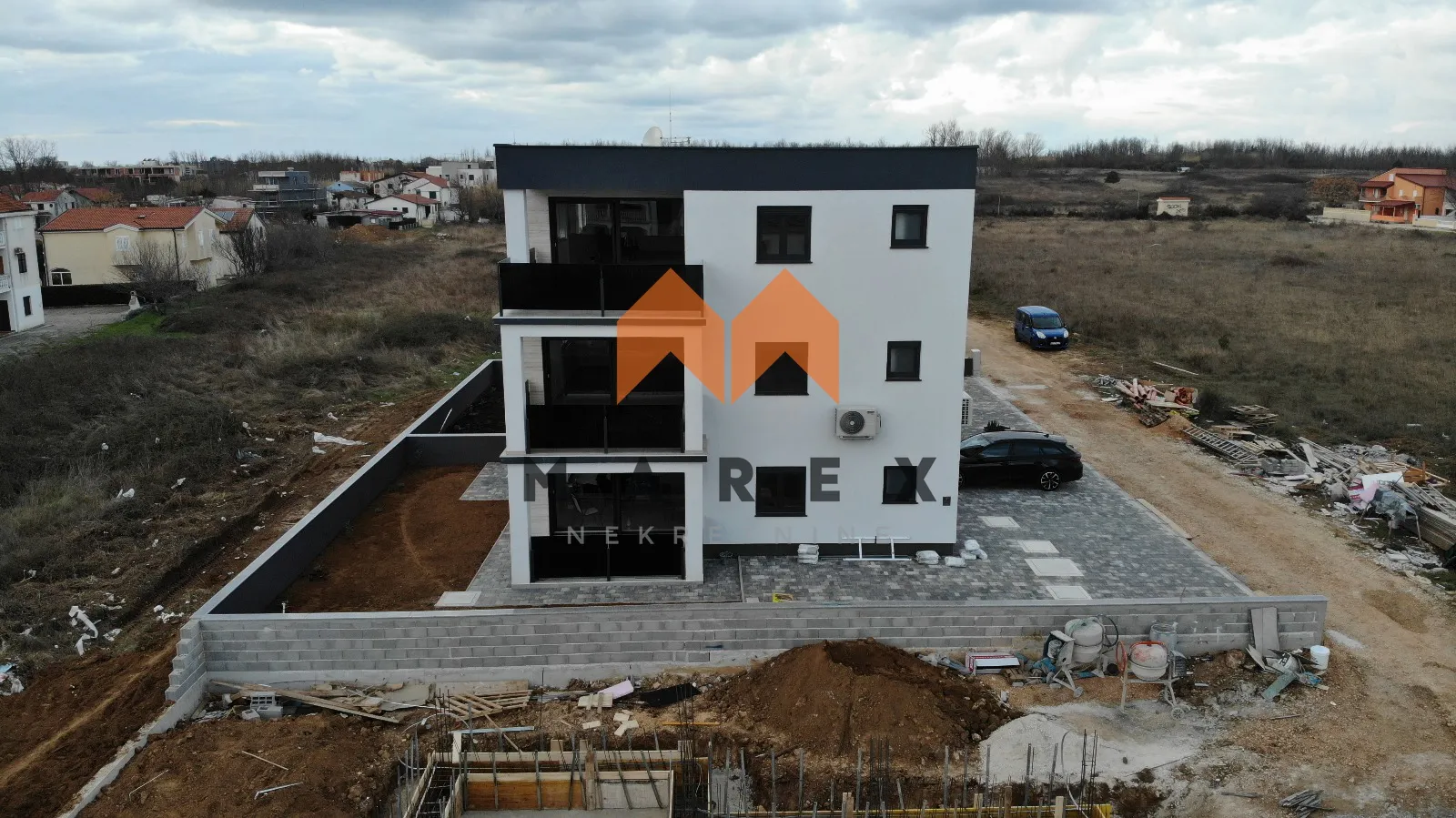 apartman privlaka, novogradnja, luksuzno - slika 3