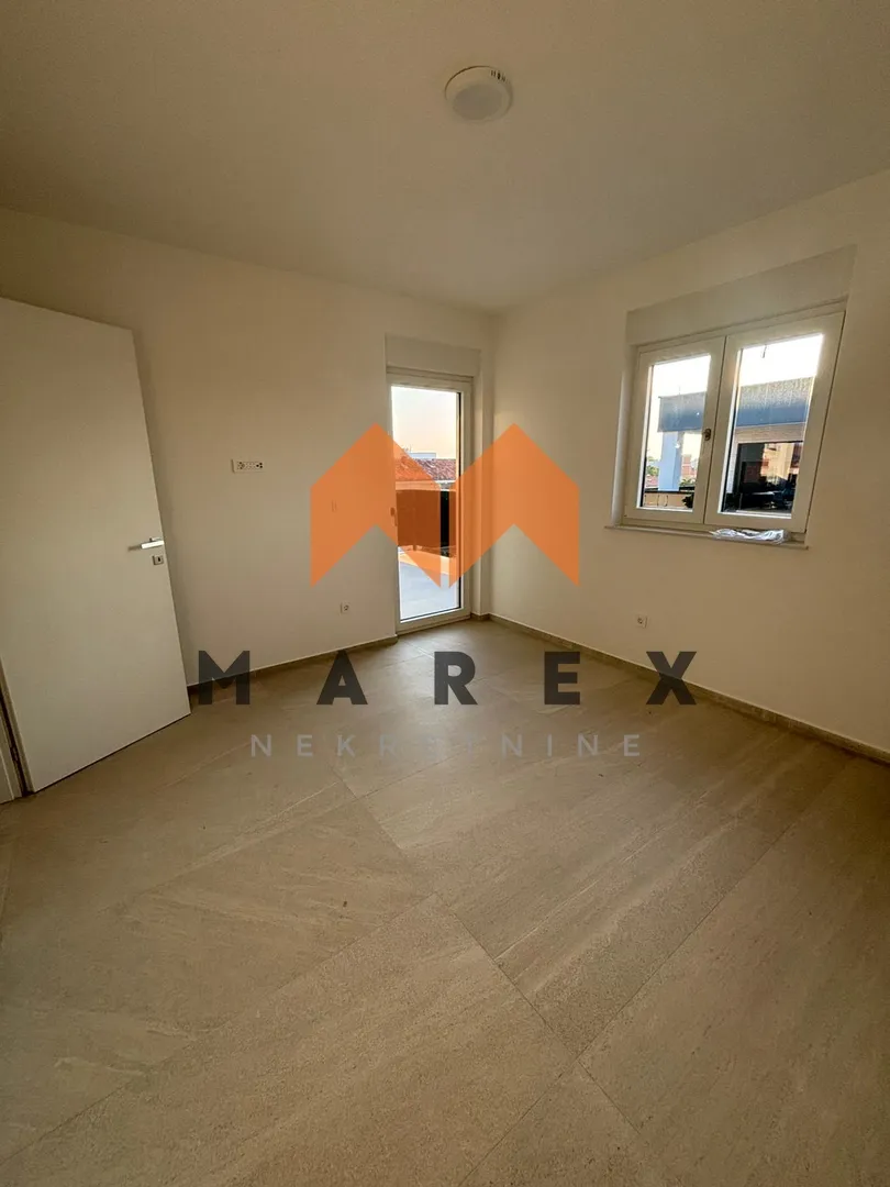 apartman privlaka, novogradnja, luksuzno - slika 15