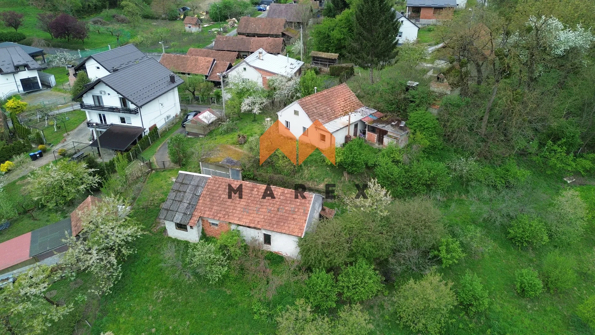 kuća 140 m2 + 2 pomoćna objekta, mirna lokacija donja pačetina - slika 4