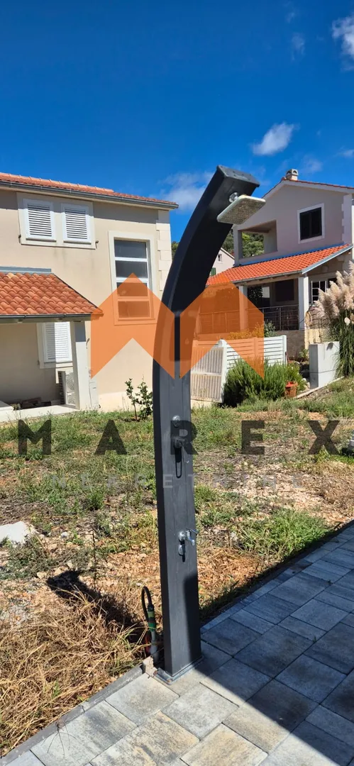 luksuzna novogradnja s bazenom 5 m od mora – dugi otok - slika 7