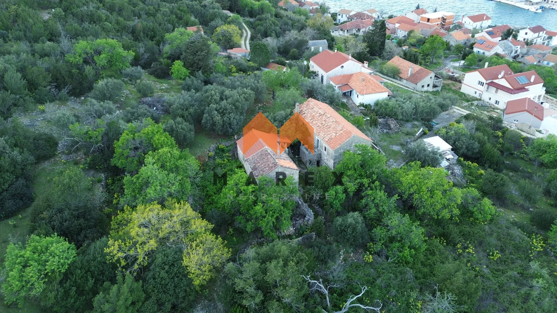 stara kamena kuća za obnovu -odlična prilika - slika 3