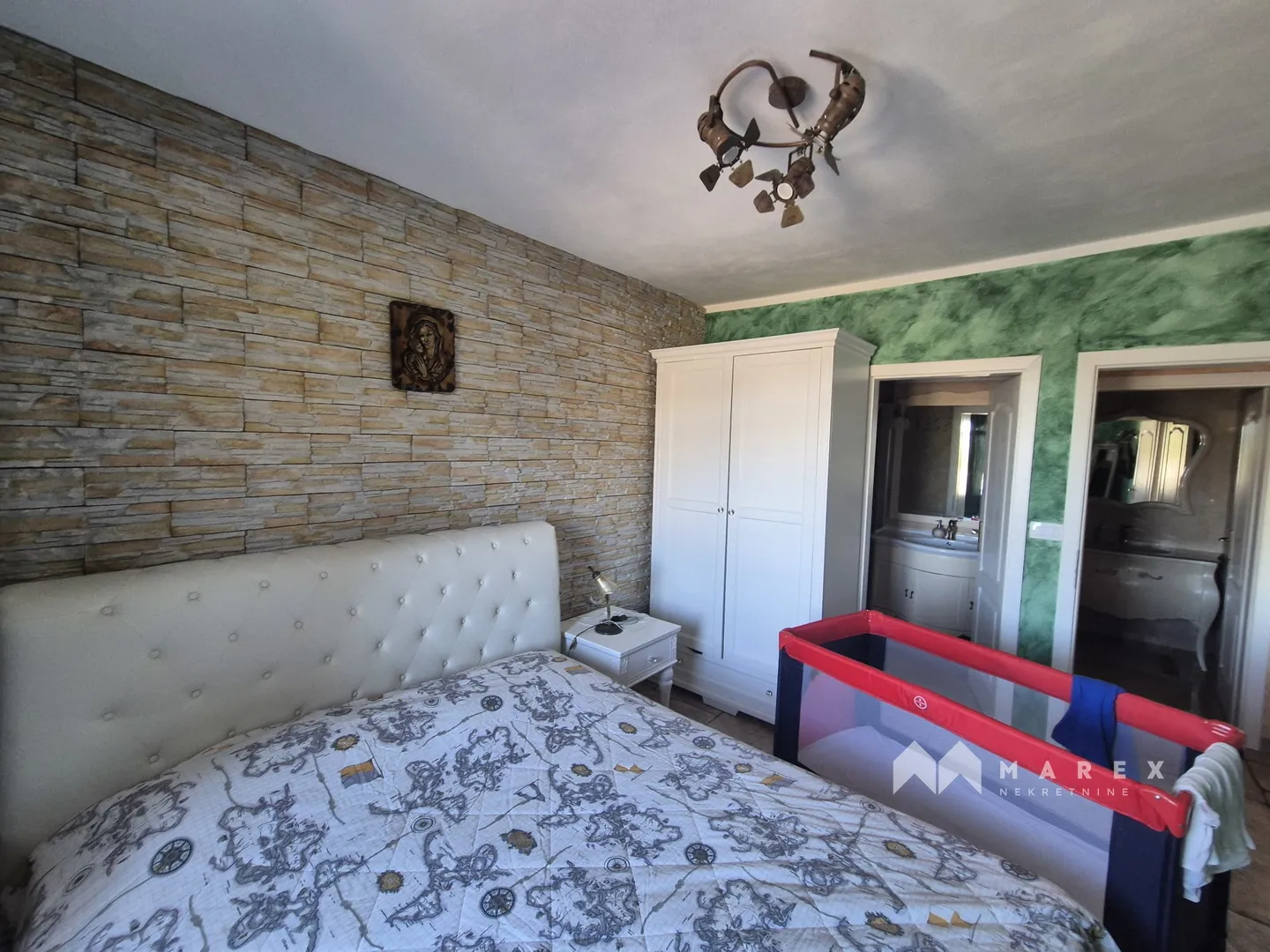 atraktivna kuća luka 114 m2,na samom moru - slika 29