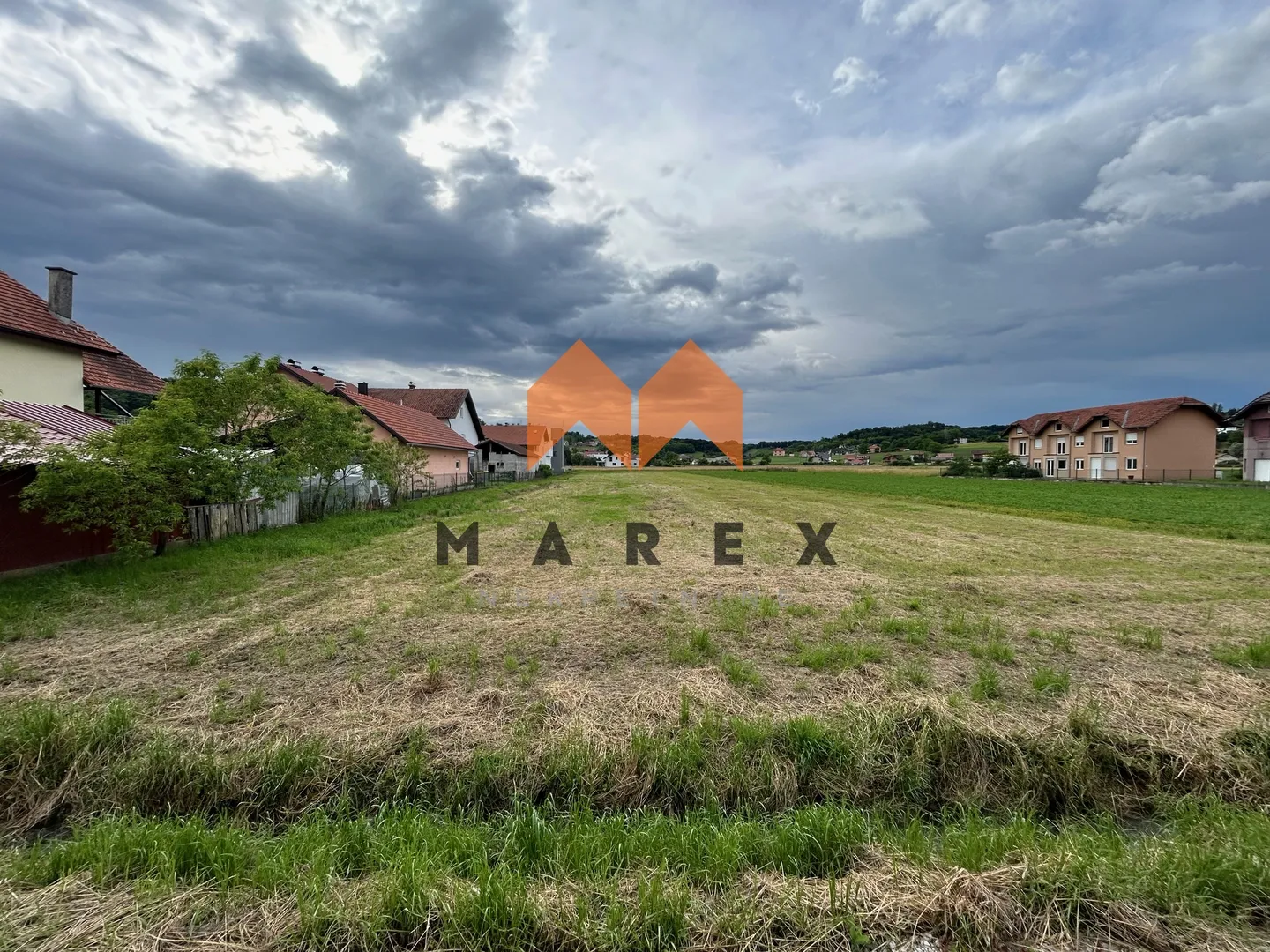 atraktivno građevinsko zemljište 4700m2-v. trgovišće - slika 12