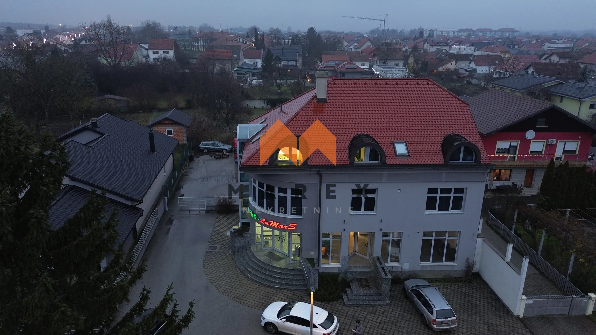 ekskluzivna poslovno-stambena zgrada u centru varaždina - slika 2