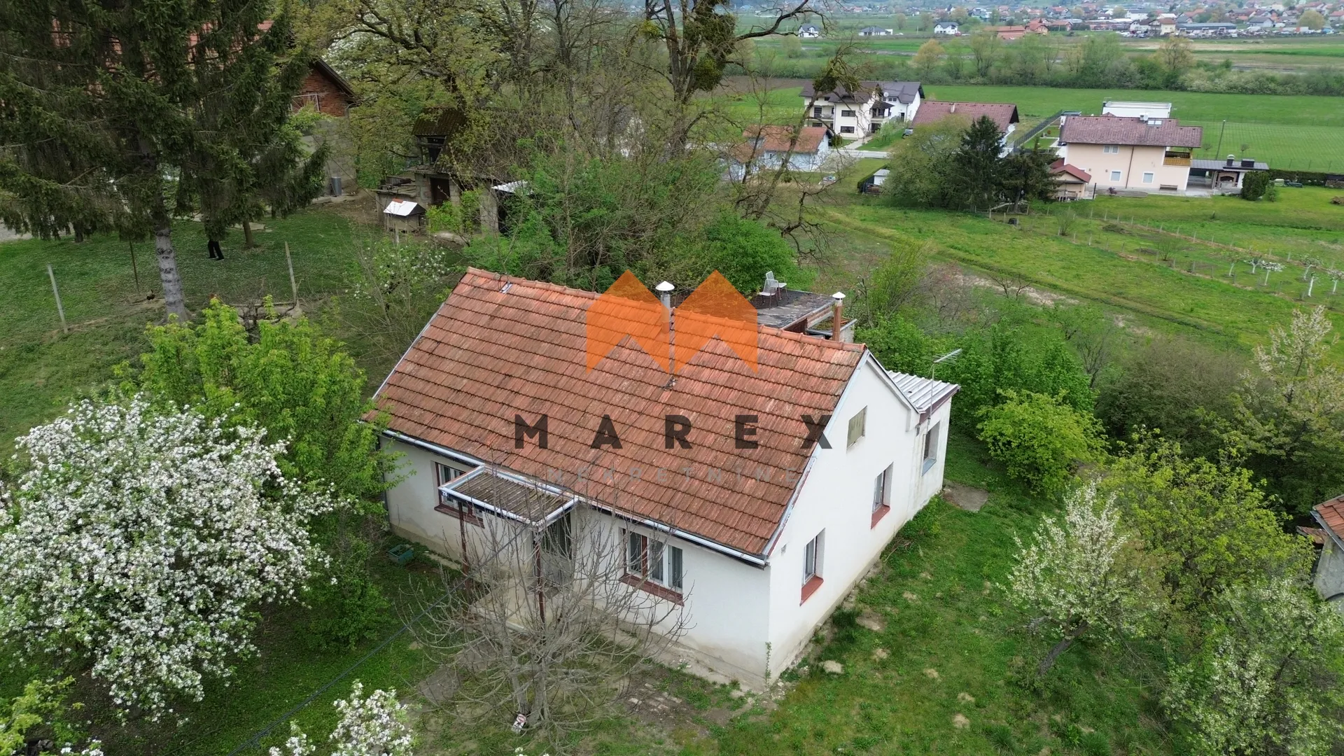 kuća 140 m2 + 2 pomoćna objekta, mirna lokacija donja pačetina - slika 5