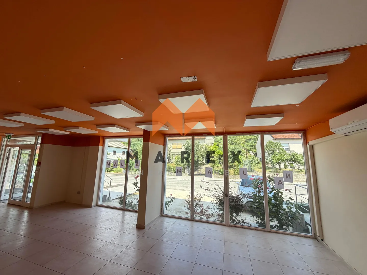 Poslovni Prostor 160 M2 - Krapina