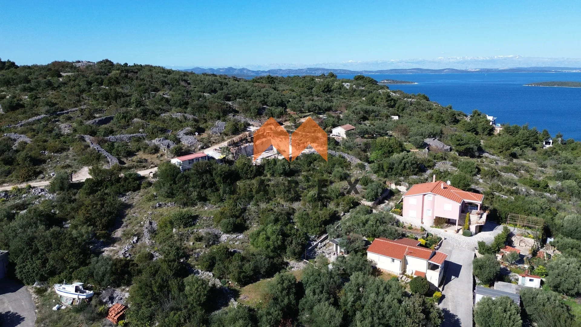 građevinsko zemljište sa panoramskim pogledom na kornate - slika 9