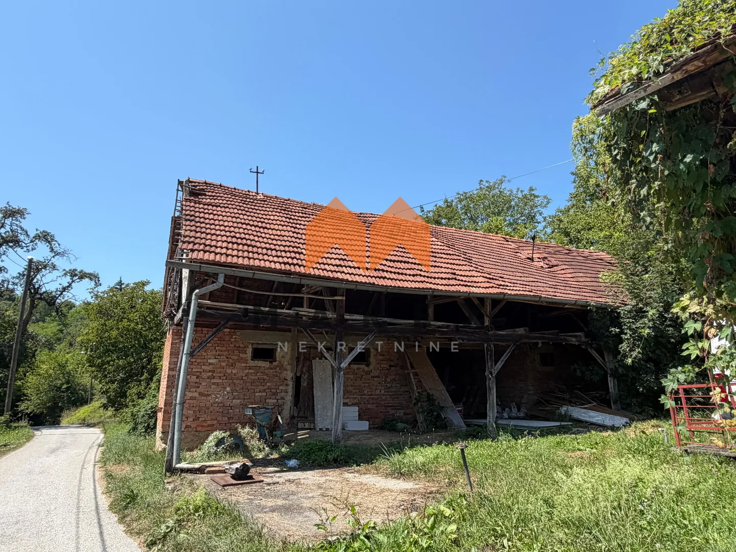 samostojeća kuća s prostranom okućnicom i lijepim pogledom – sekirišće, sveti križ začretje - slika 12