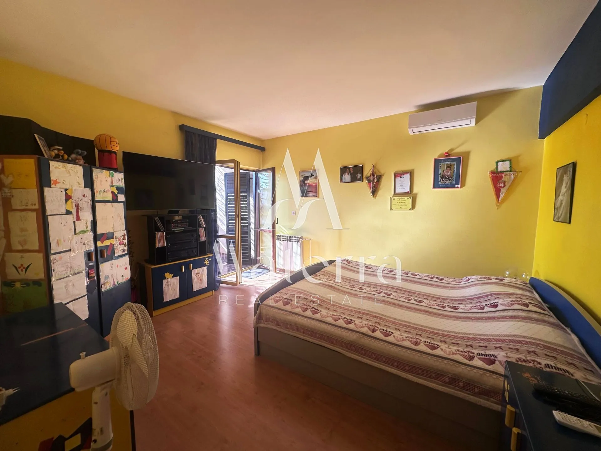 brodarica – kuća 250 m od mora, površina = 454 m² - slika 21