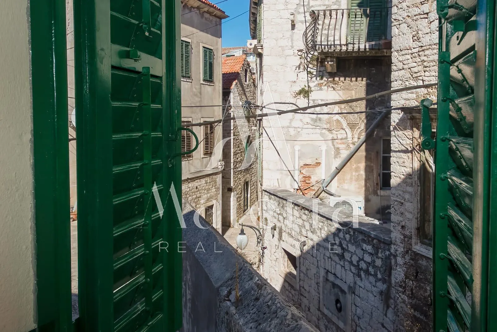 šibenik - renovirana kamena kuća, p = 120 m2 - slika 3