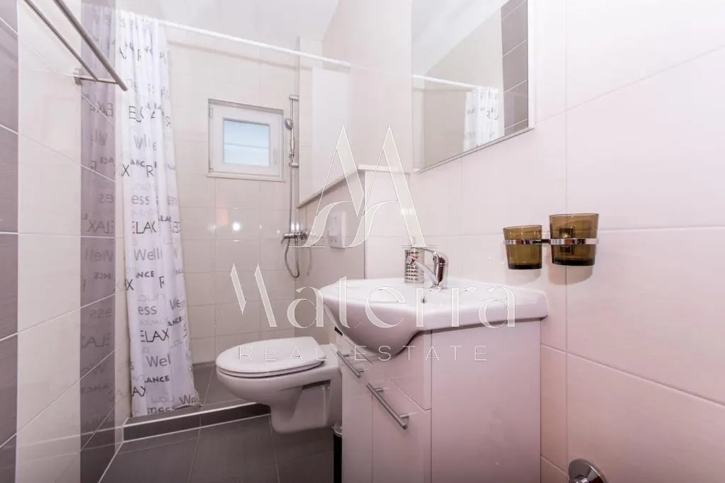 okrug gornji - apartmanska kuća - slika 29