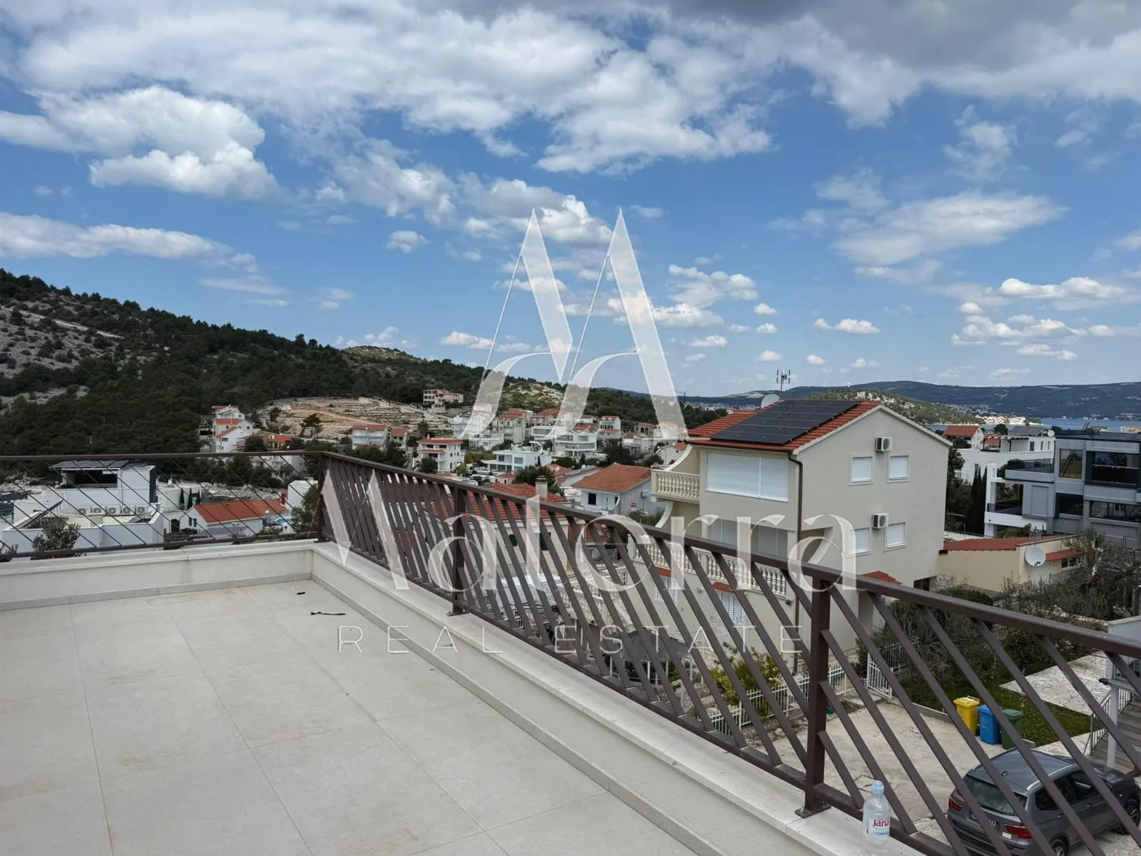 stivašnica - 3-soban stan, 3 terase, 2 parking mjesta - slika 3