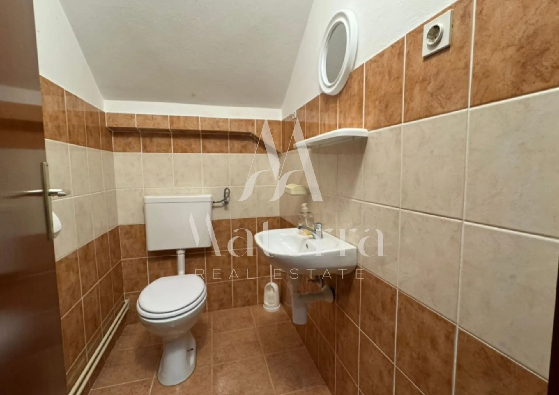 murter, 2-soban stan - 76,98 m2 sa terasom, parking, 400m od centra - slika 8