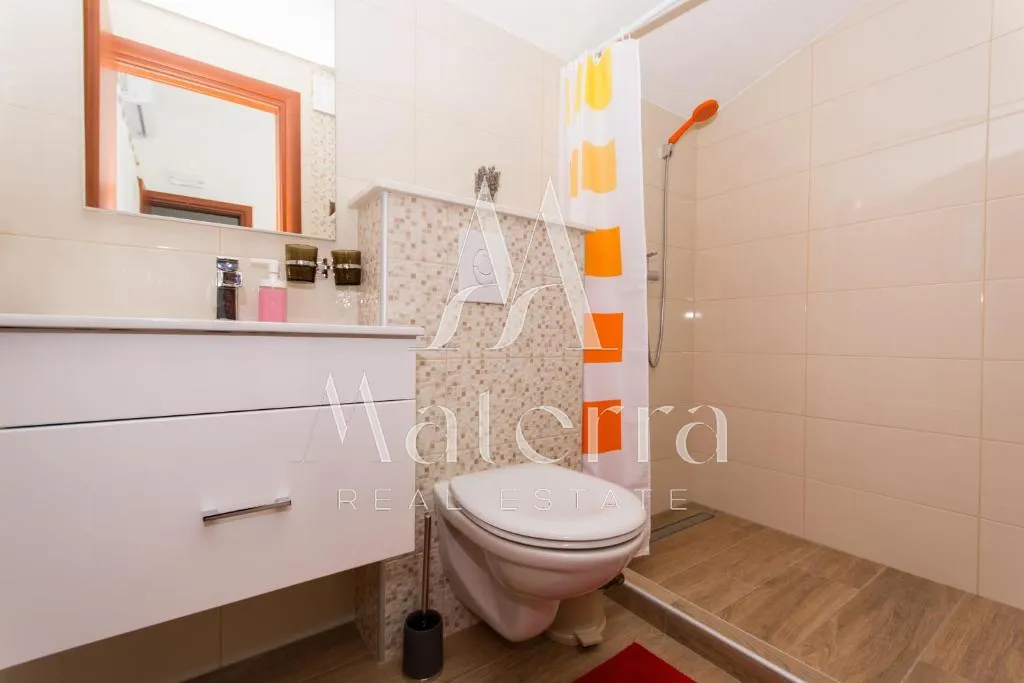 okrug gornji - apartmanska kuća - slika 12