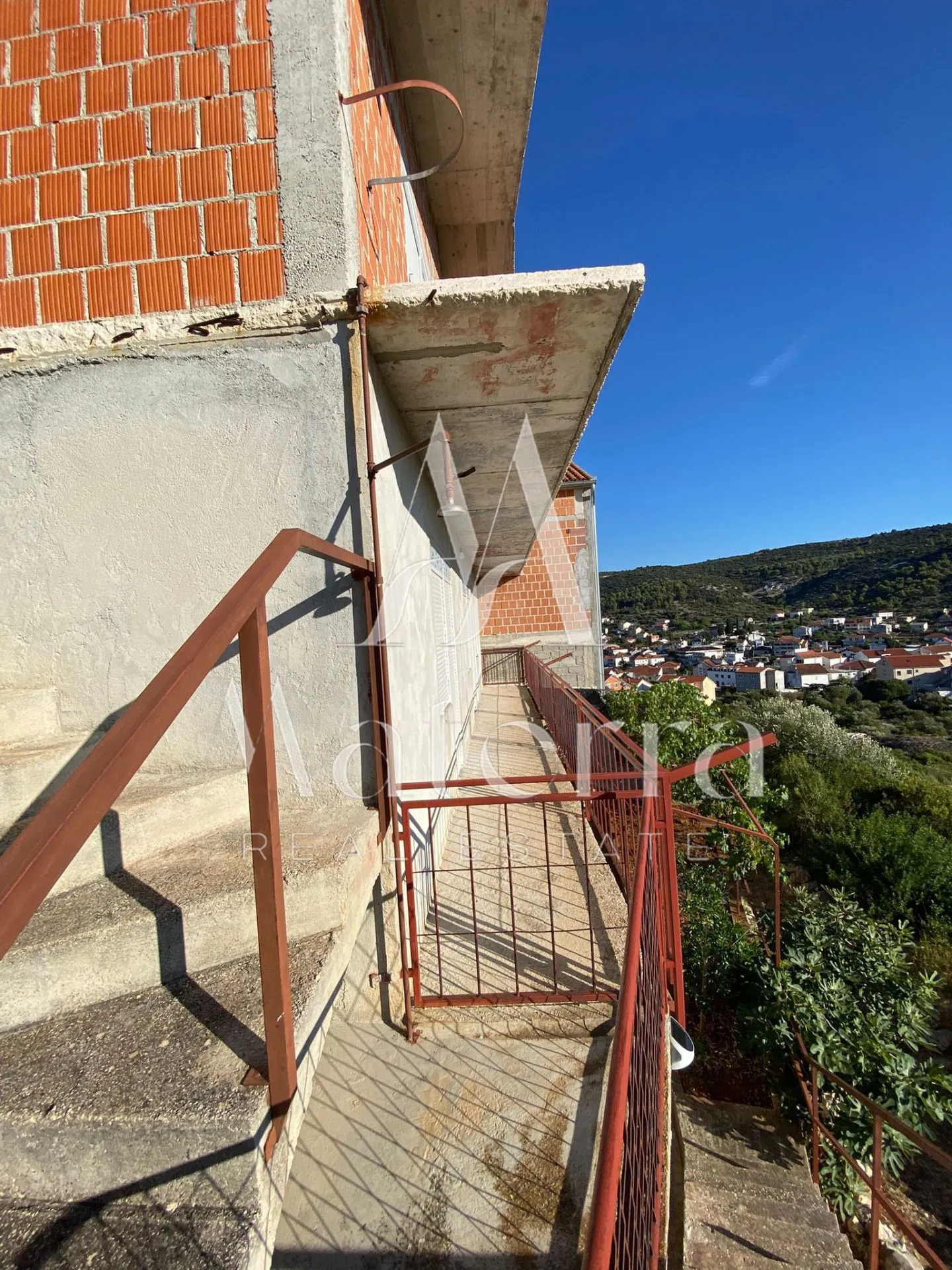 marina - prilika! kuca sa tri stana i parkingom, p=247 m² - slika 6