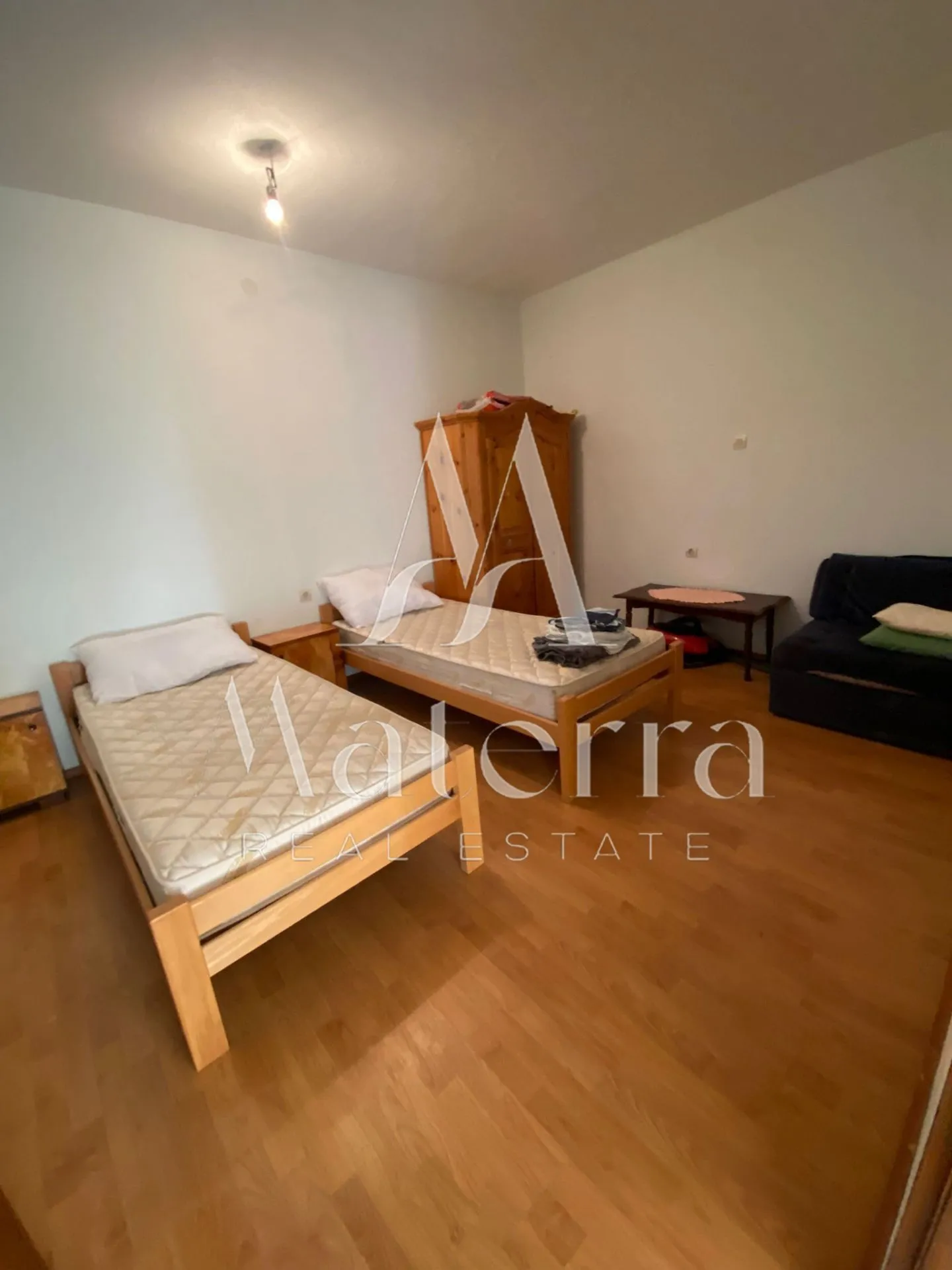 marina - prilika! kuca sa tri stana i parkingom, p=247 m² - slika 12