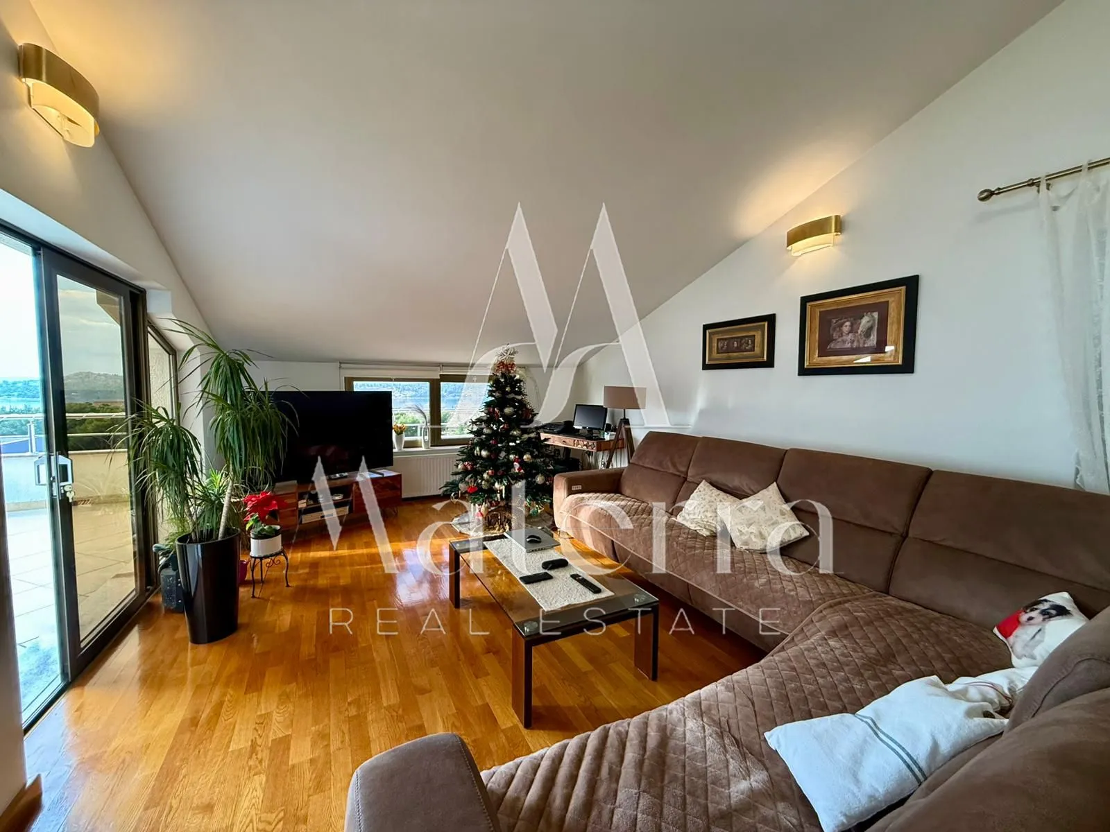 šibenik - dvoetažni stan, garaža, panormaski pogled p = 251.93 m2 - slika 9